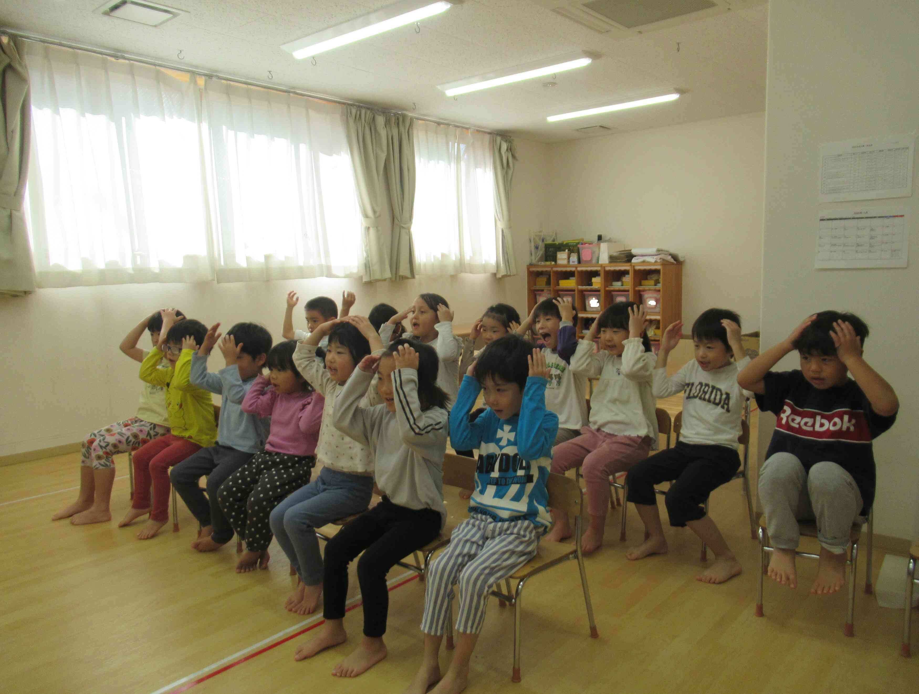 ぱんだ・きりん組(4・5歳児)~英語の様子~