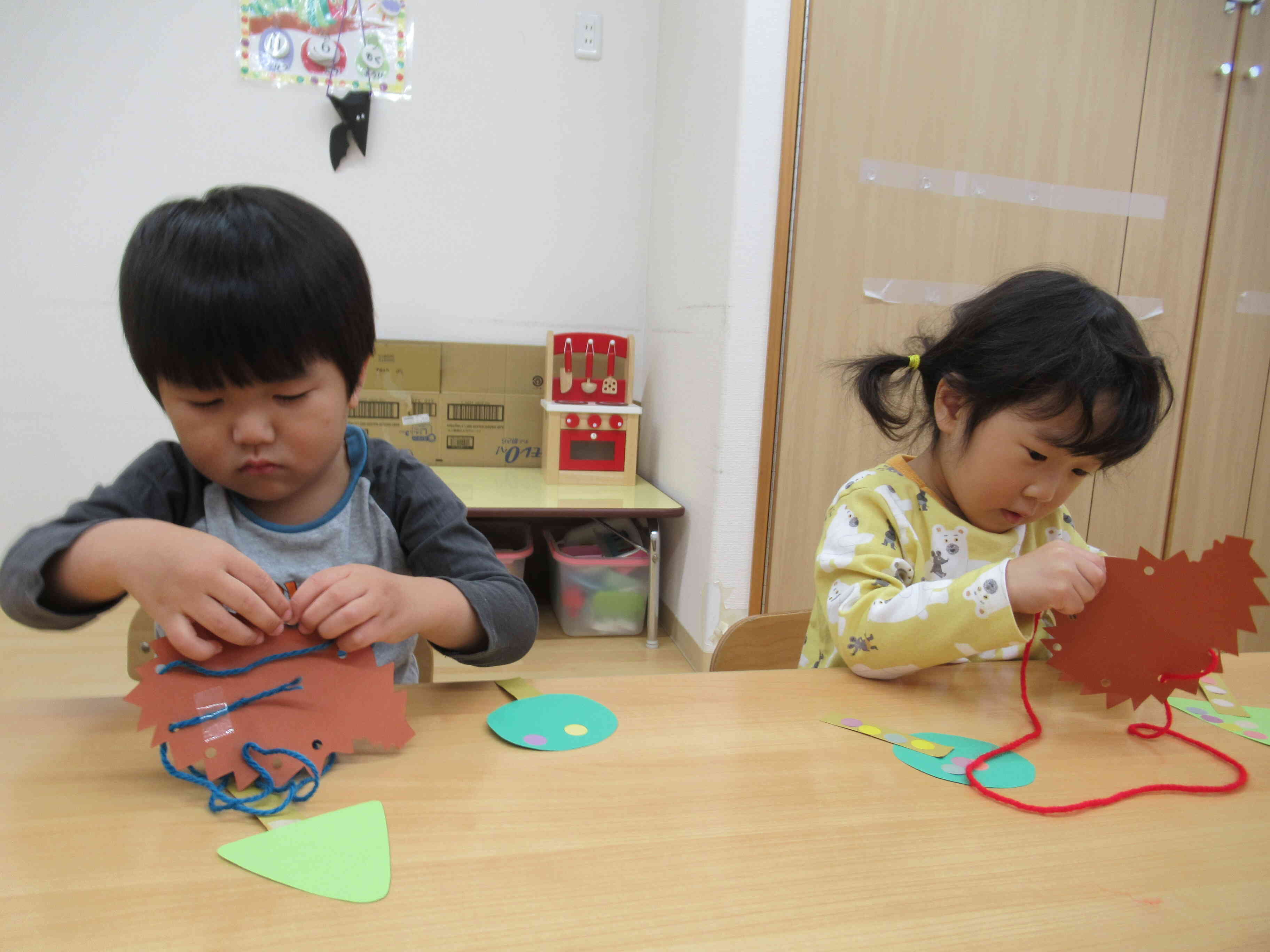 11月の製作～りす組（３歳児）～