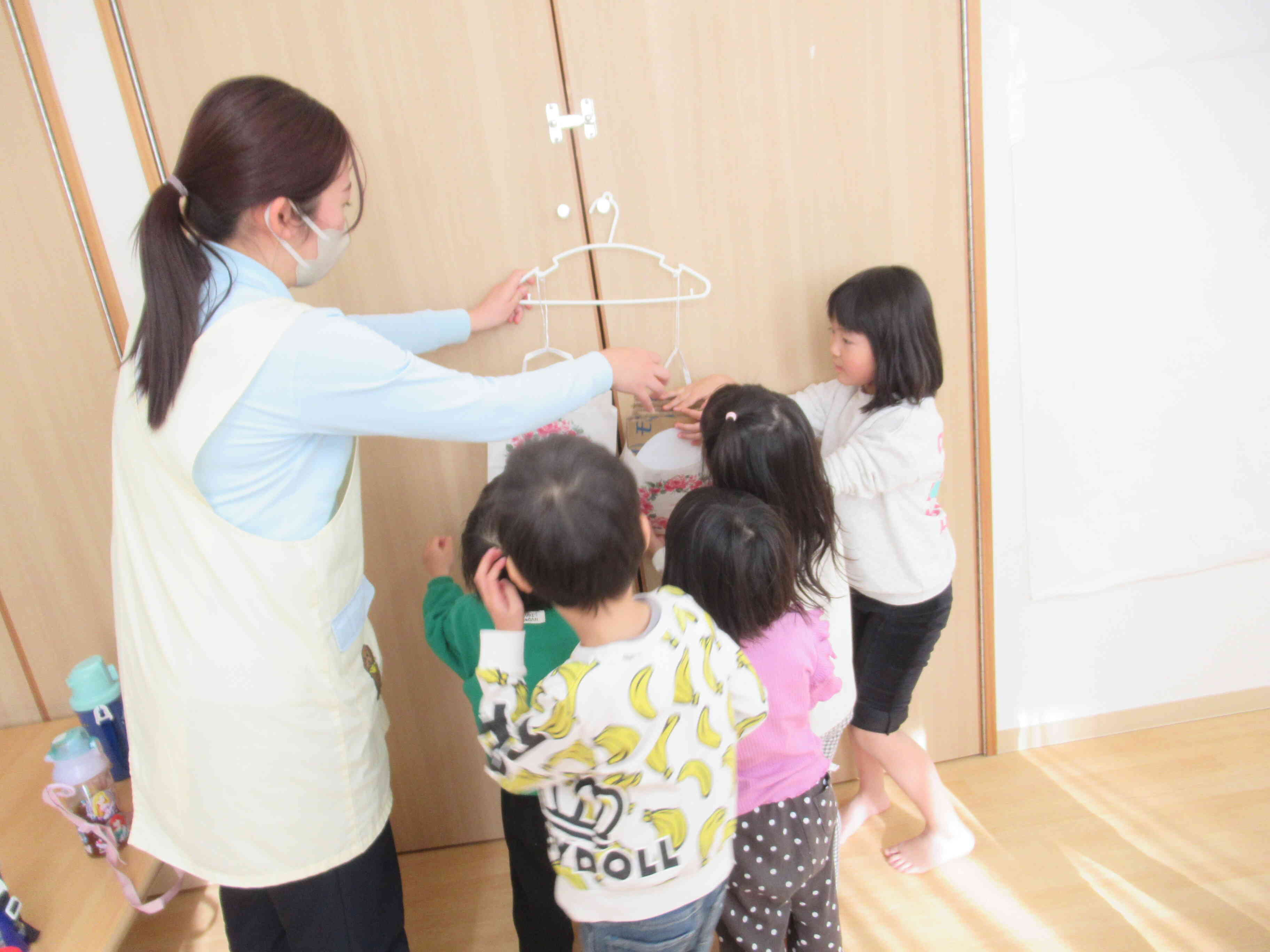 簡易はかりで、こっちの方が重い！てことは～？☆