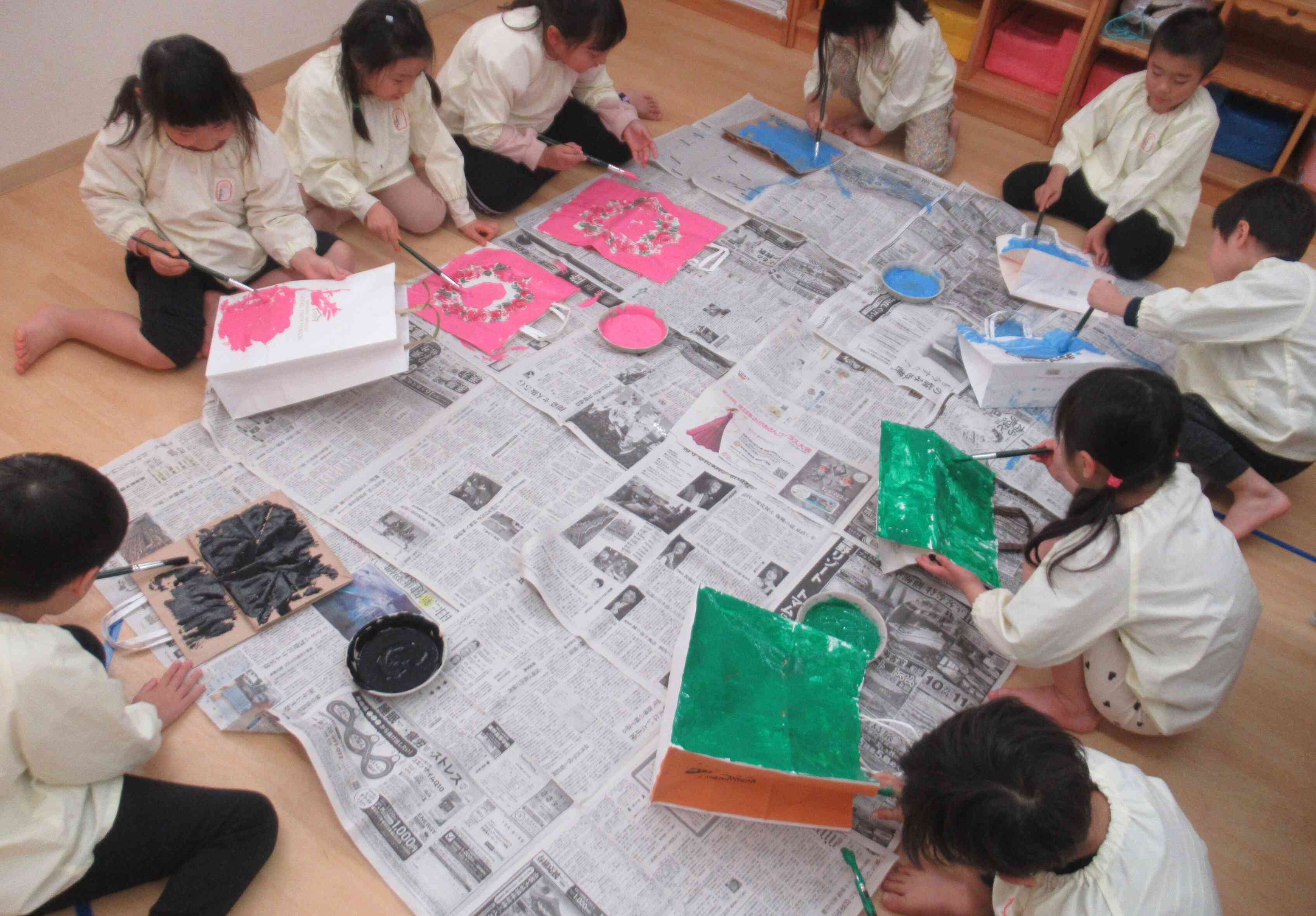 きりん組（5歳児クラス）～製作の様子～