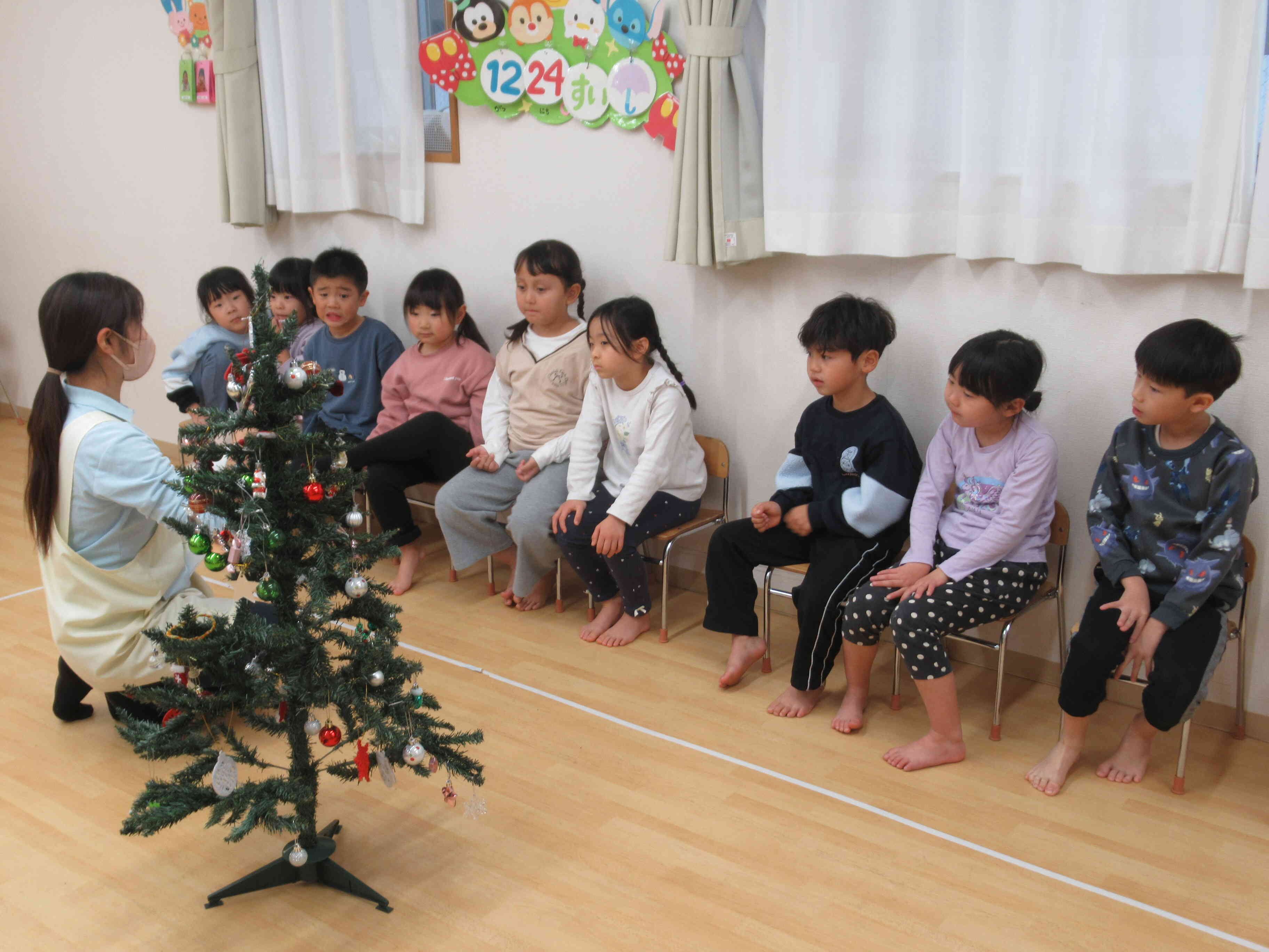 きりん組（5歳児）～STEAM教育・ゆらゆらクリスマス～