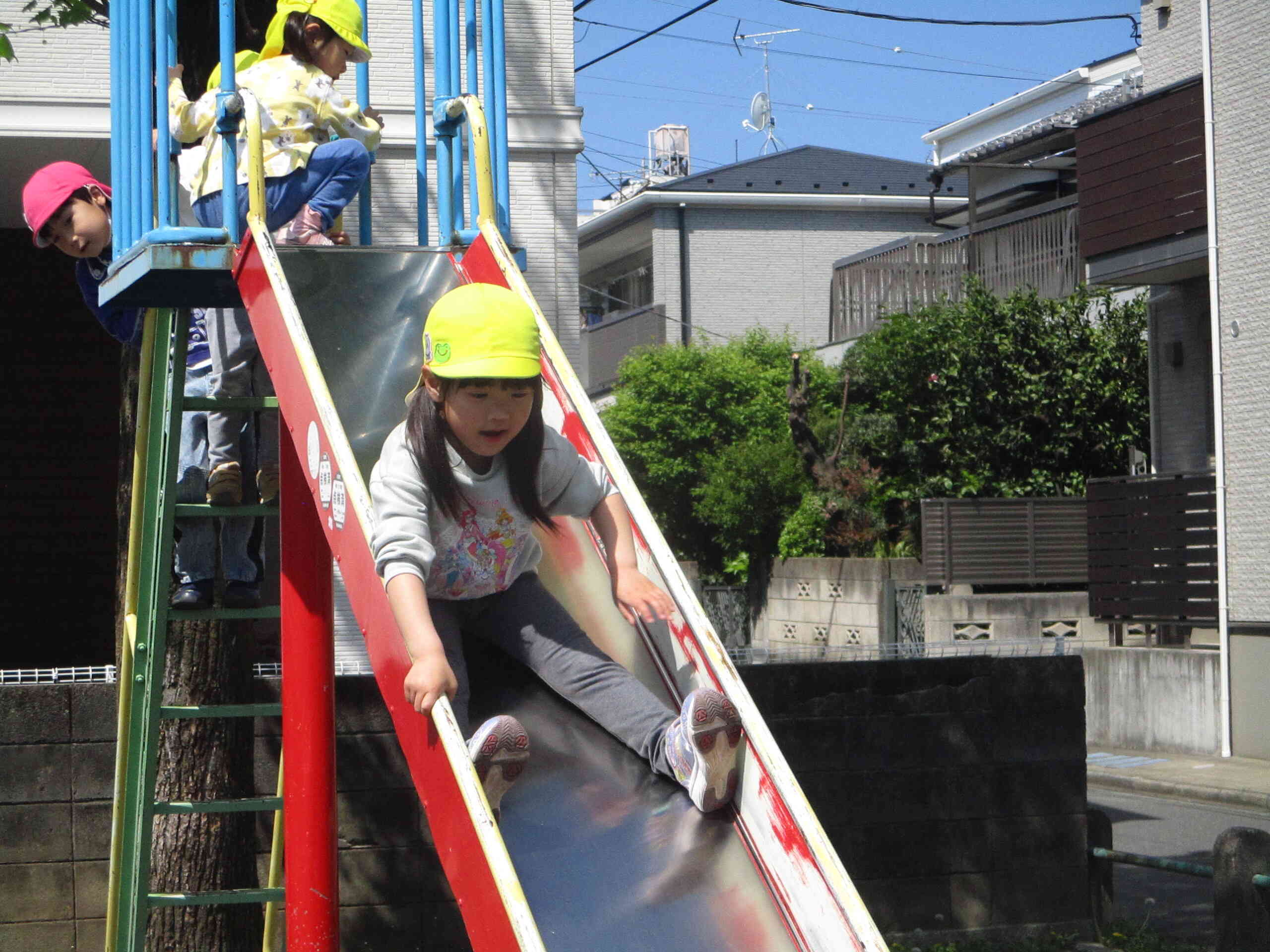すべり台楽しい～♪