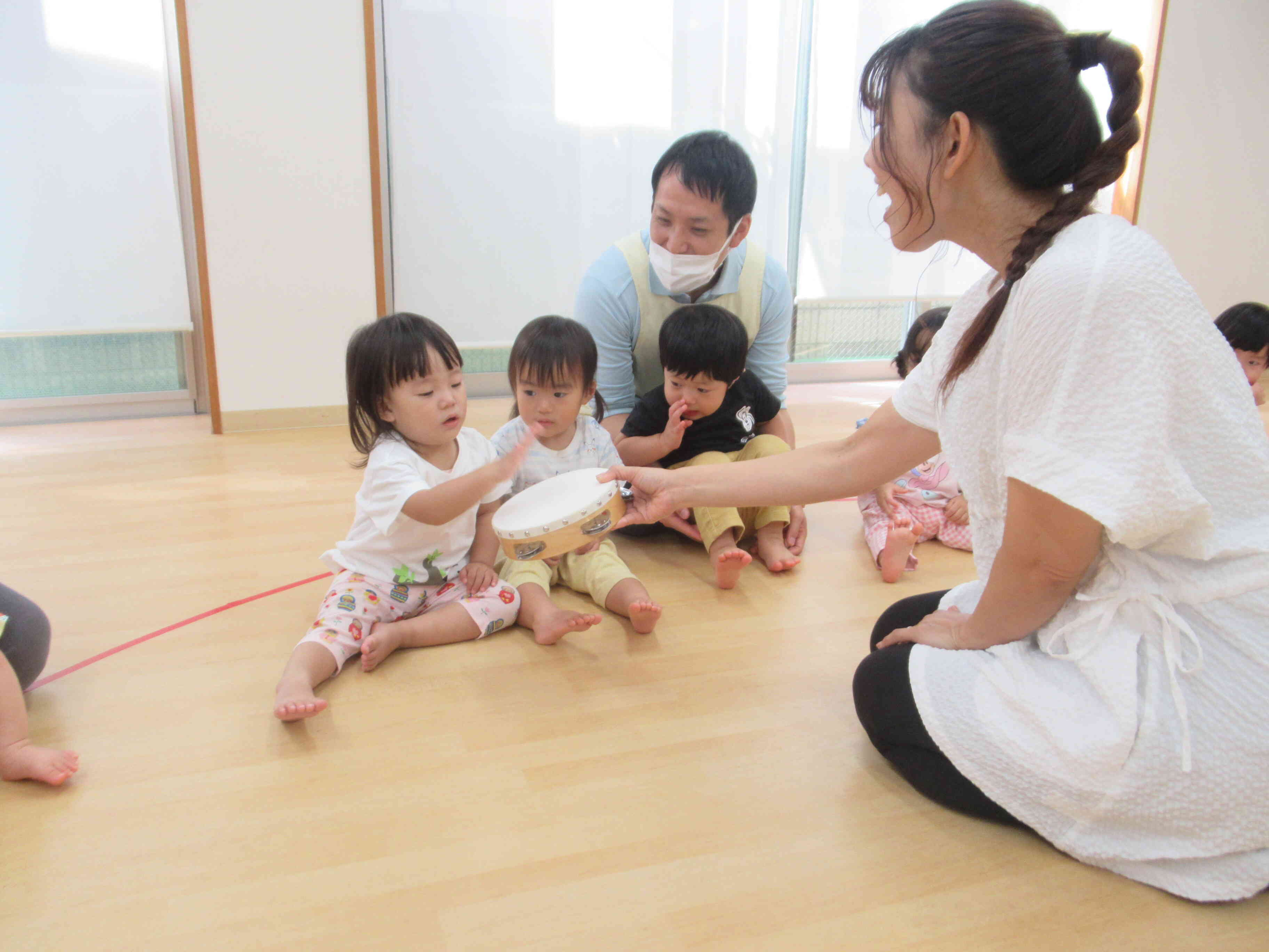 上手に叩いています♬
