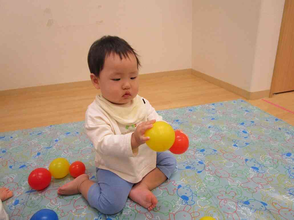 ボール楽しいな♪