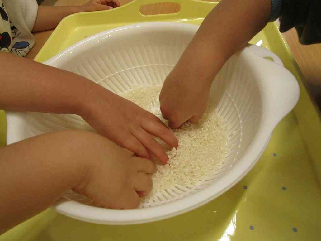 1月の食育つづき～お米をといでみよう～