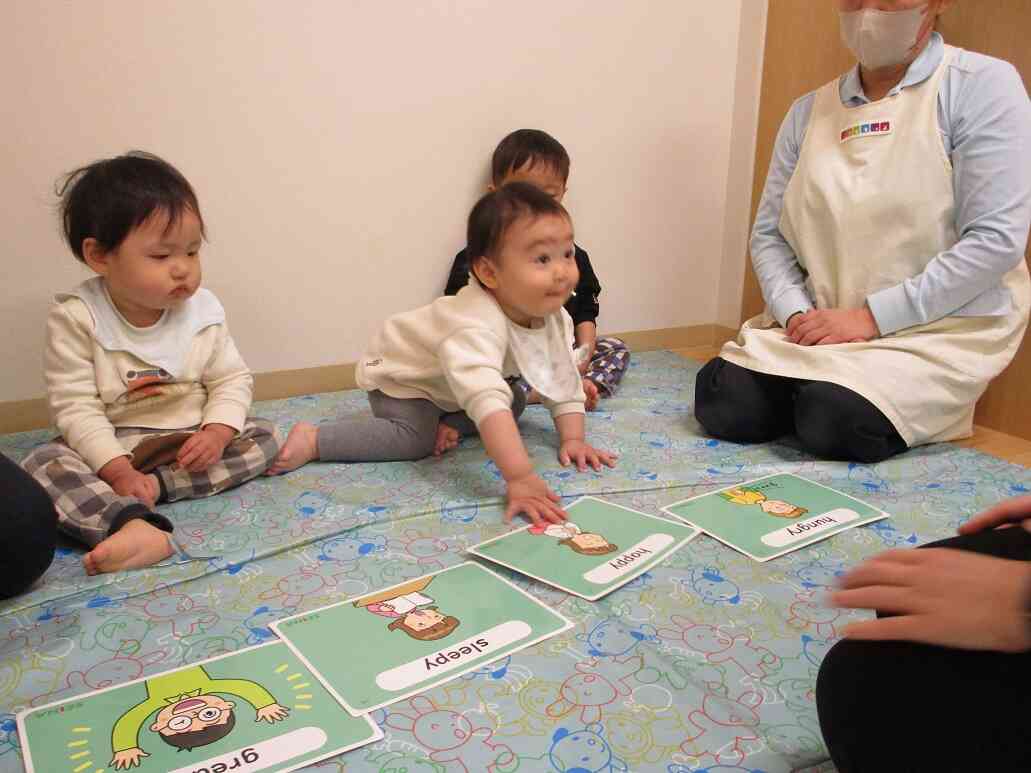 英語レッスン～0歳児クラス～