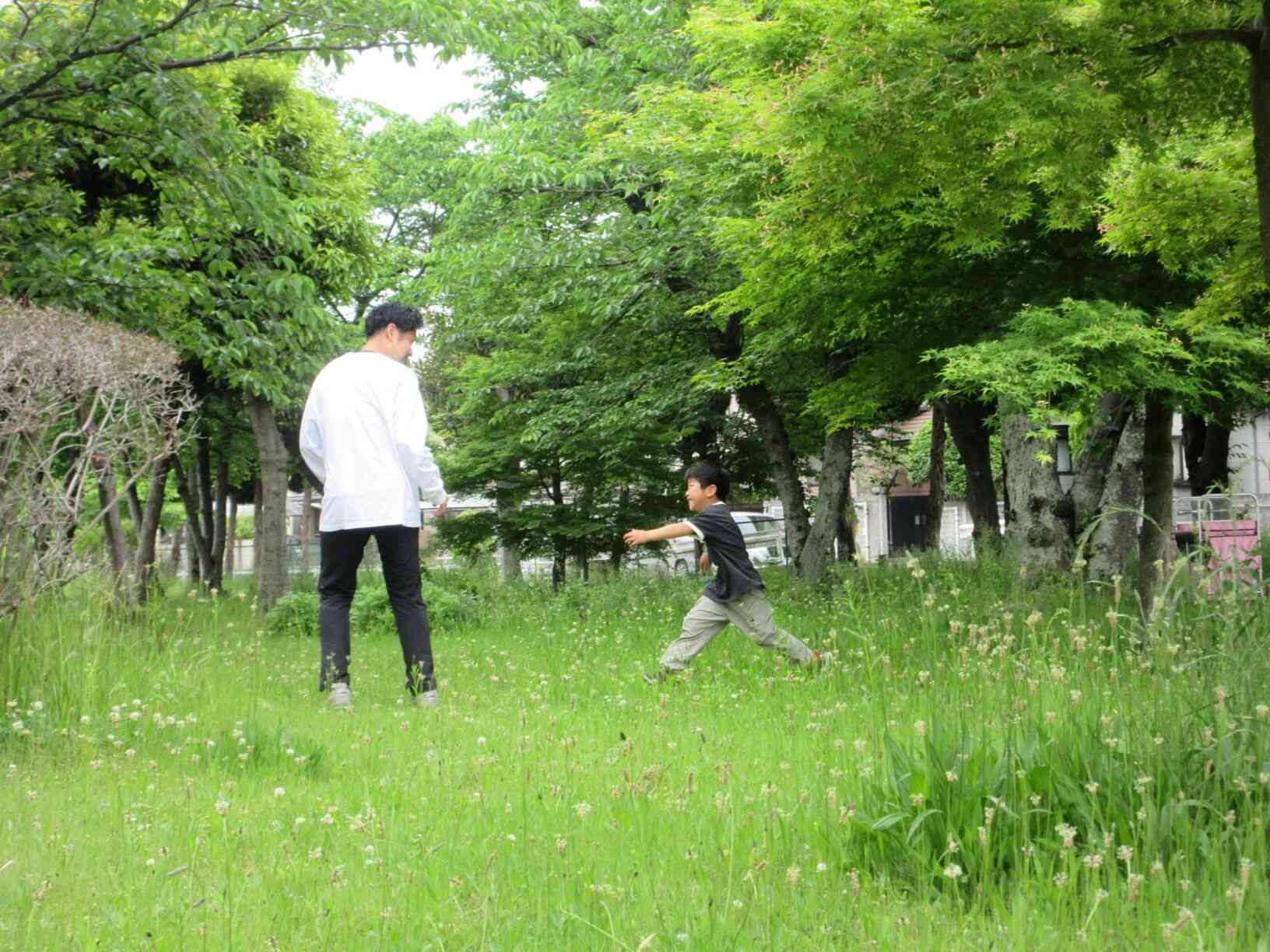お父さんと追いかけっこ♪つかまえるぞ～☆★