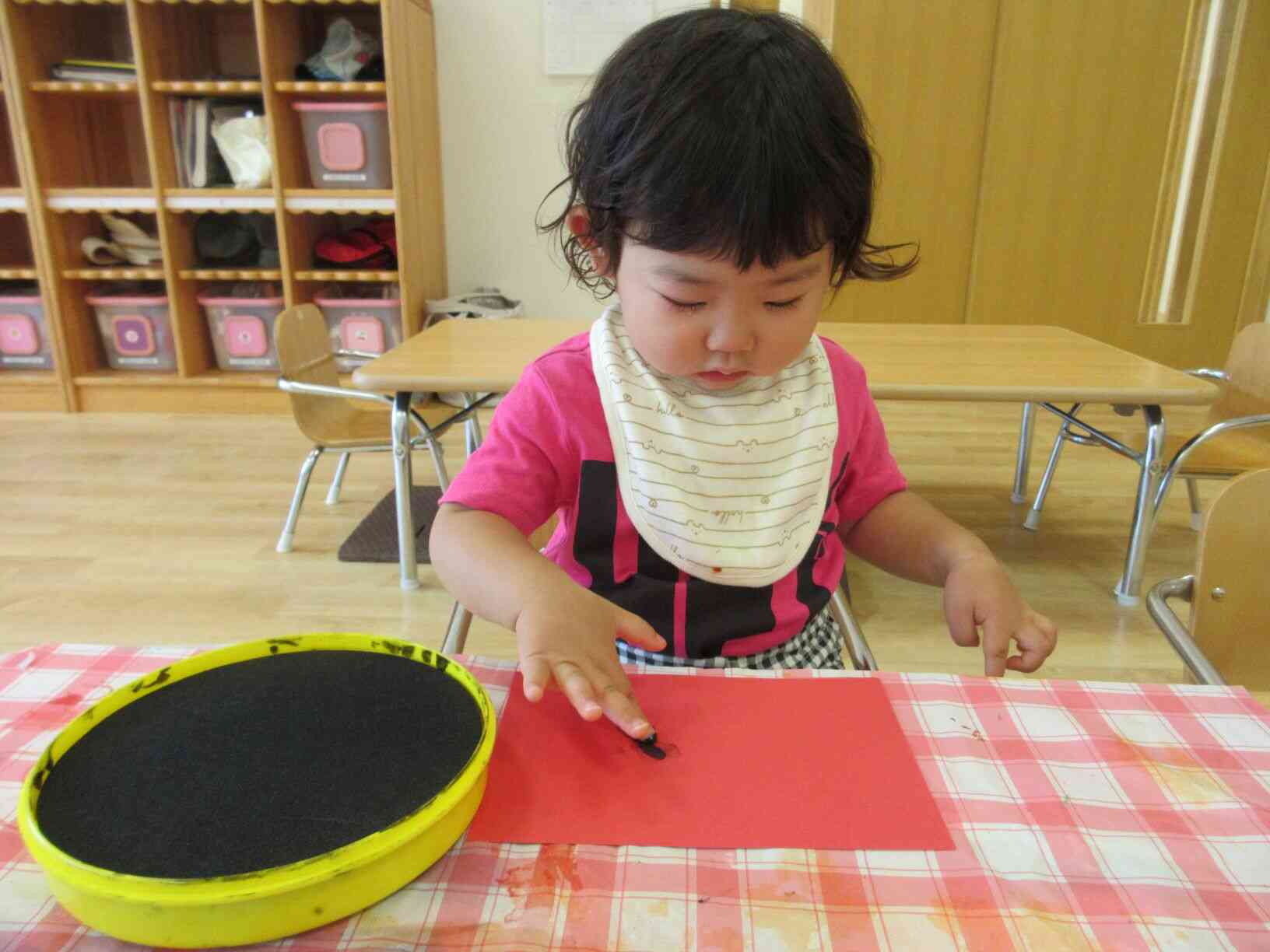 指を使ってチョンチョンチョン♪