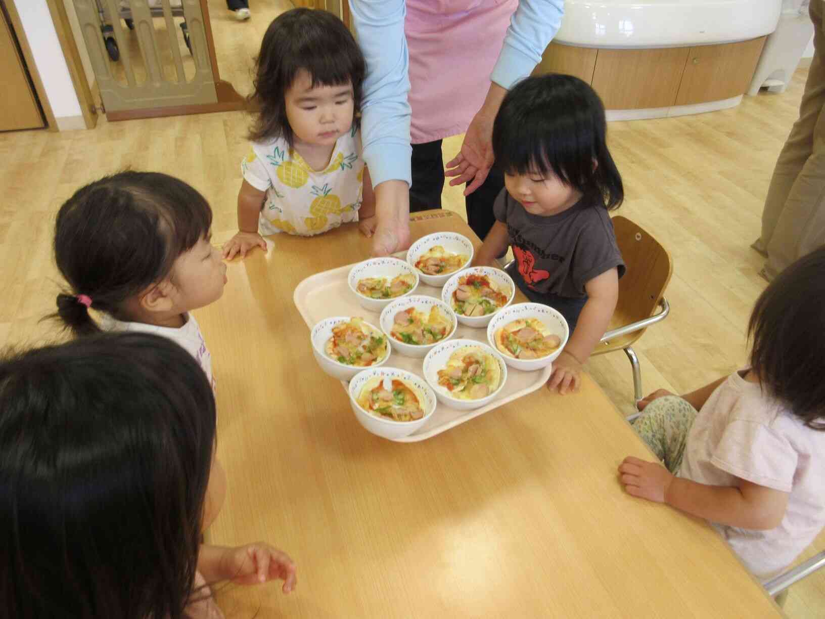 わぁ～！！！本物のピザだー！！おいしそう♡
