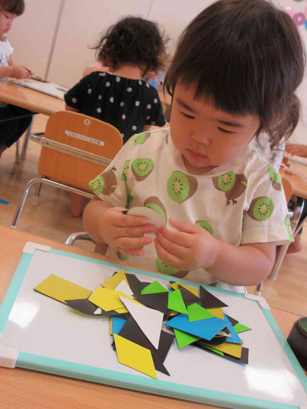 磁石をくっつけて遊んだよ☆