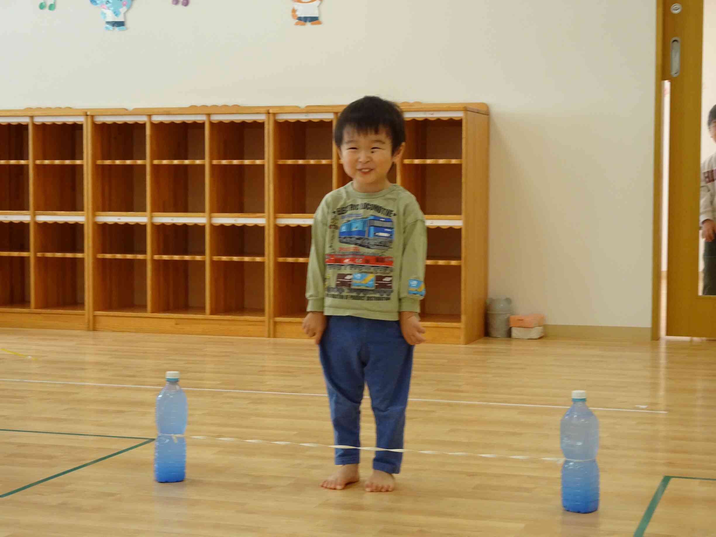 視線の先には大好きなお母さんがゴールで待ってるよ!!ヨーイドン!!