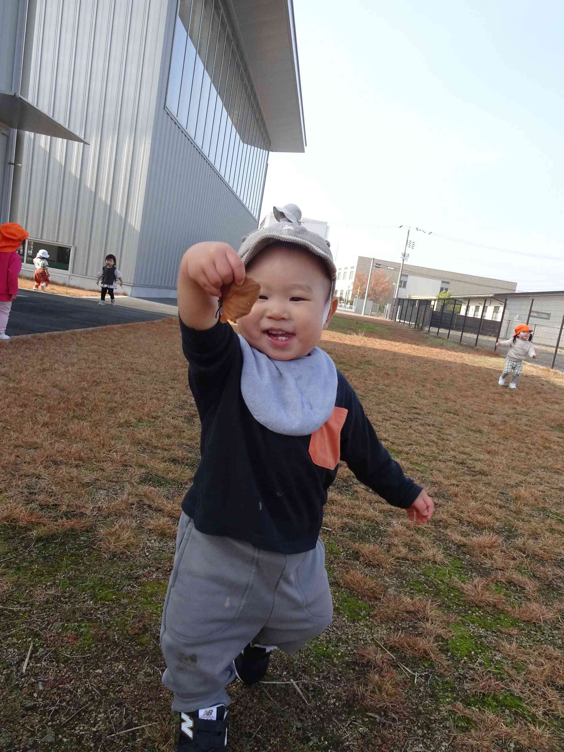 ぱりぱり葉っぱをみ～つけたっ★