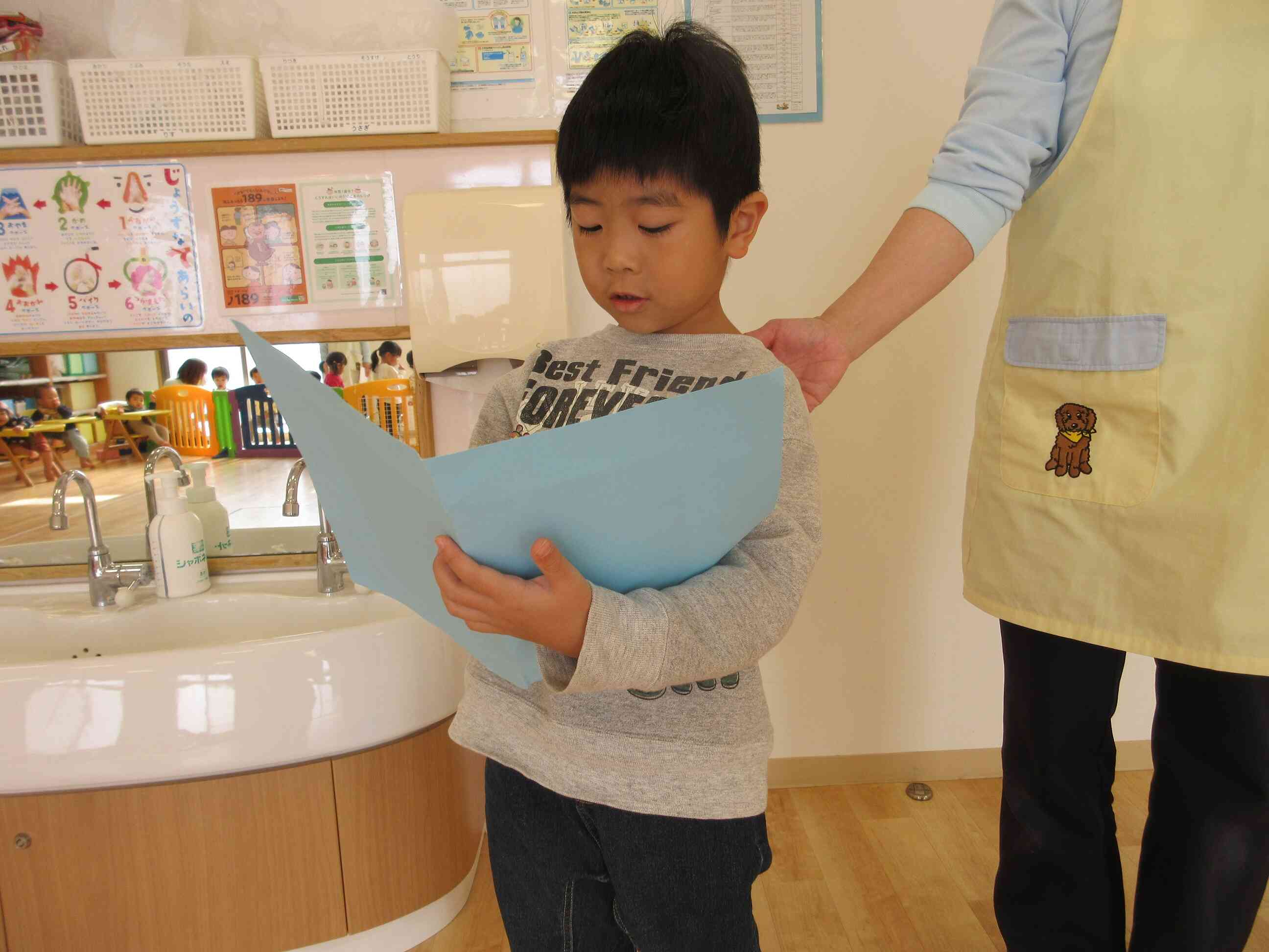 カッコいいきりん組さん☆プログラムを読んでくれて運動会の進行をしてくれます!!!