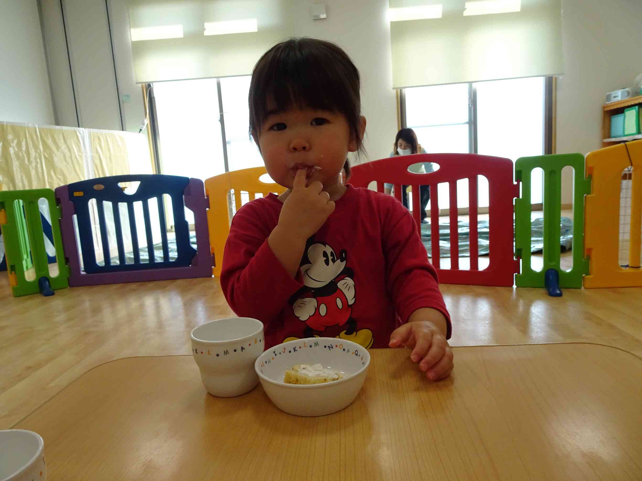 指についたクリームも、パクッ♡♡