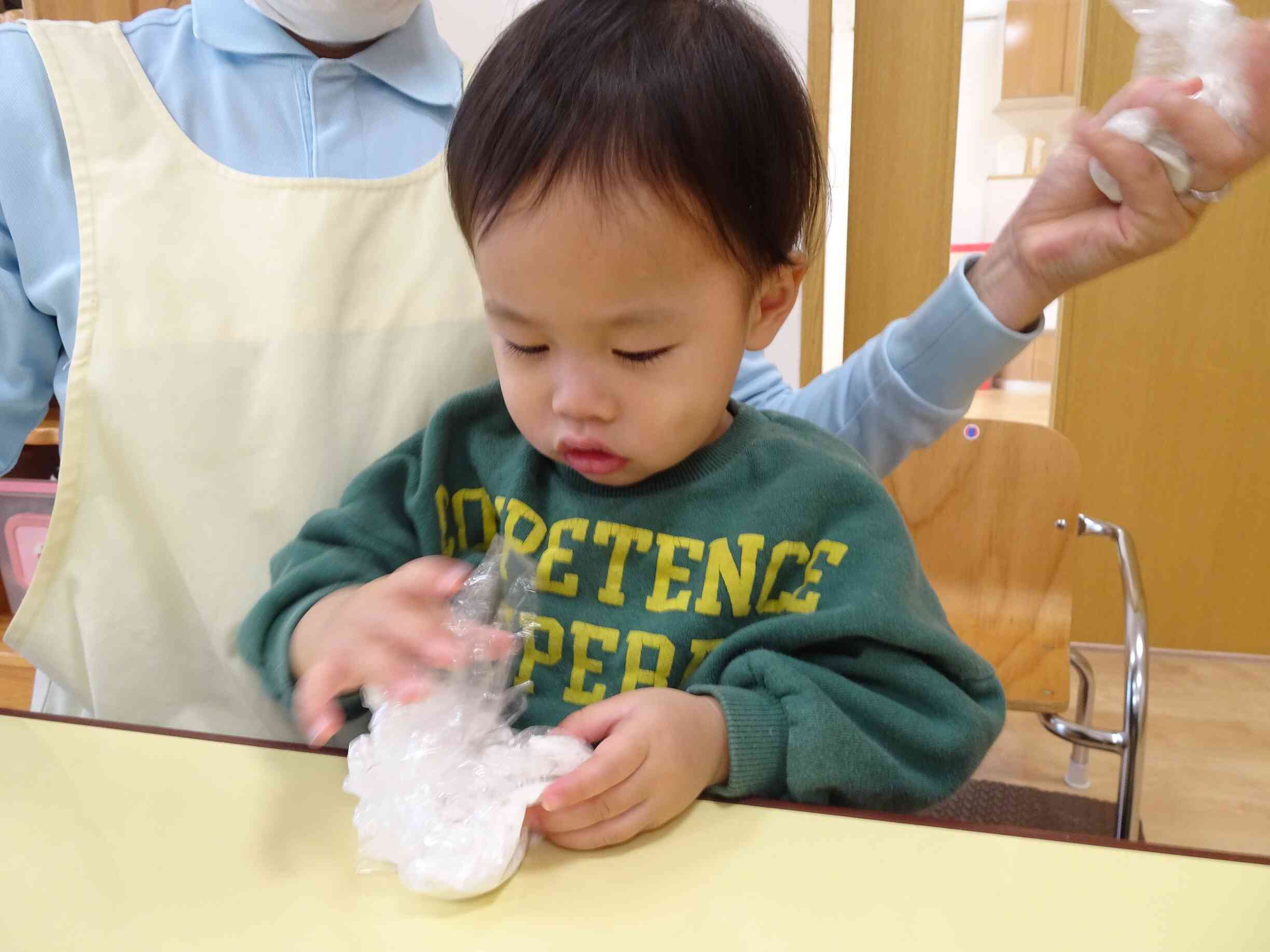 にぎにぎにぎ・・・★