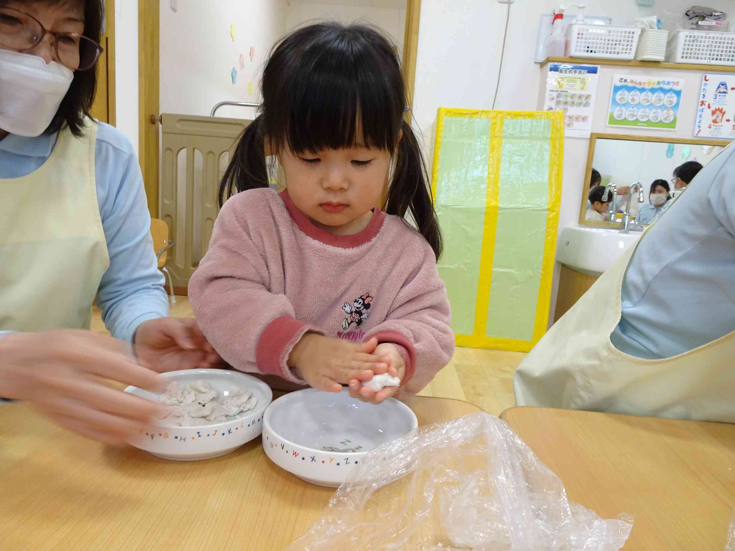 こねこねこね♡