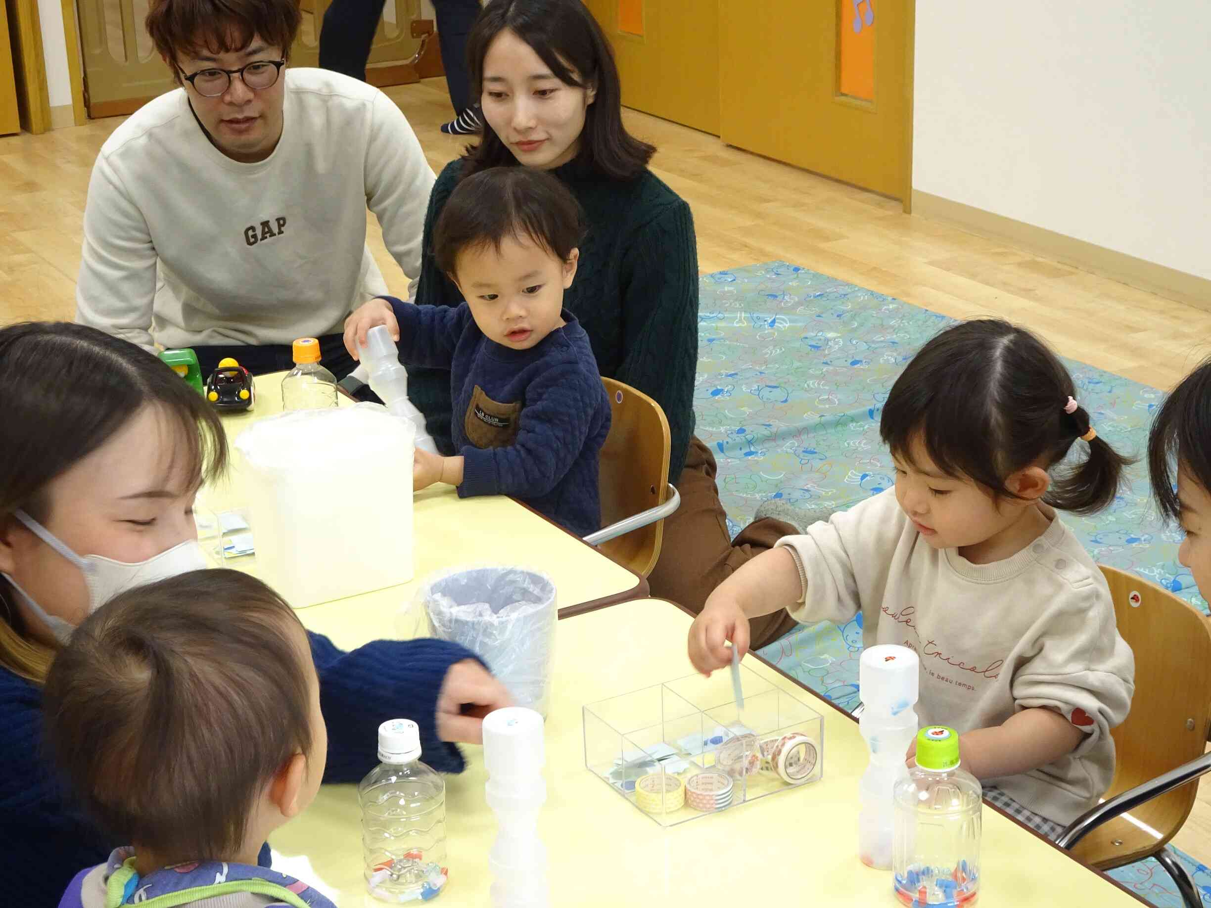 マラカス作りを一緒にしたよ♡嬉しいねっ