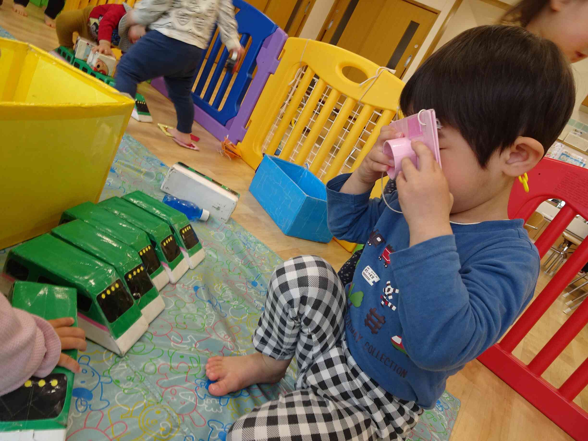 電車を並べて写真撮影をして遊んだよ♪