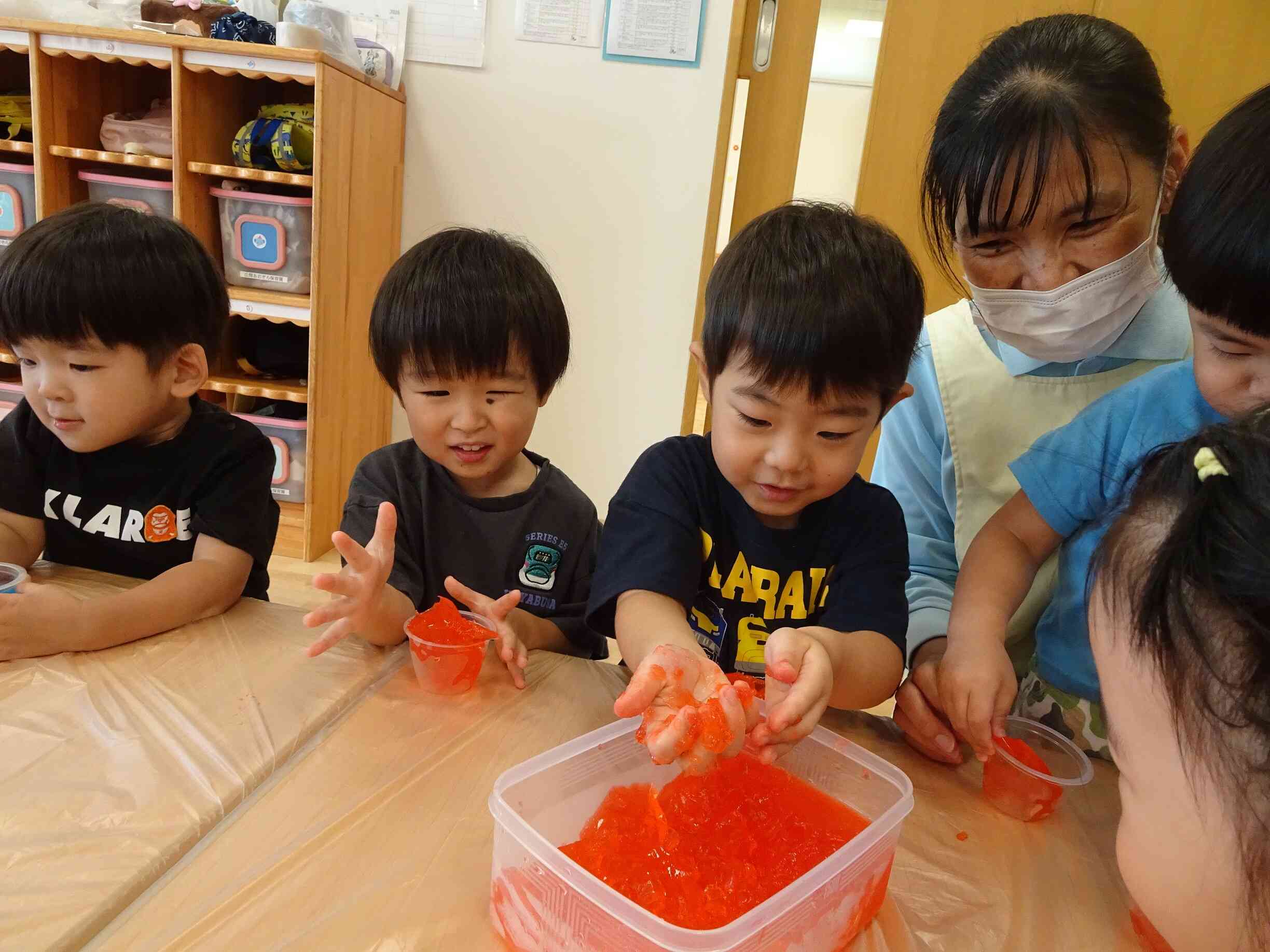 寒天あそびをしたよ