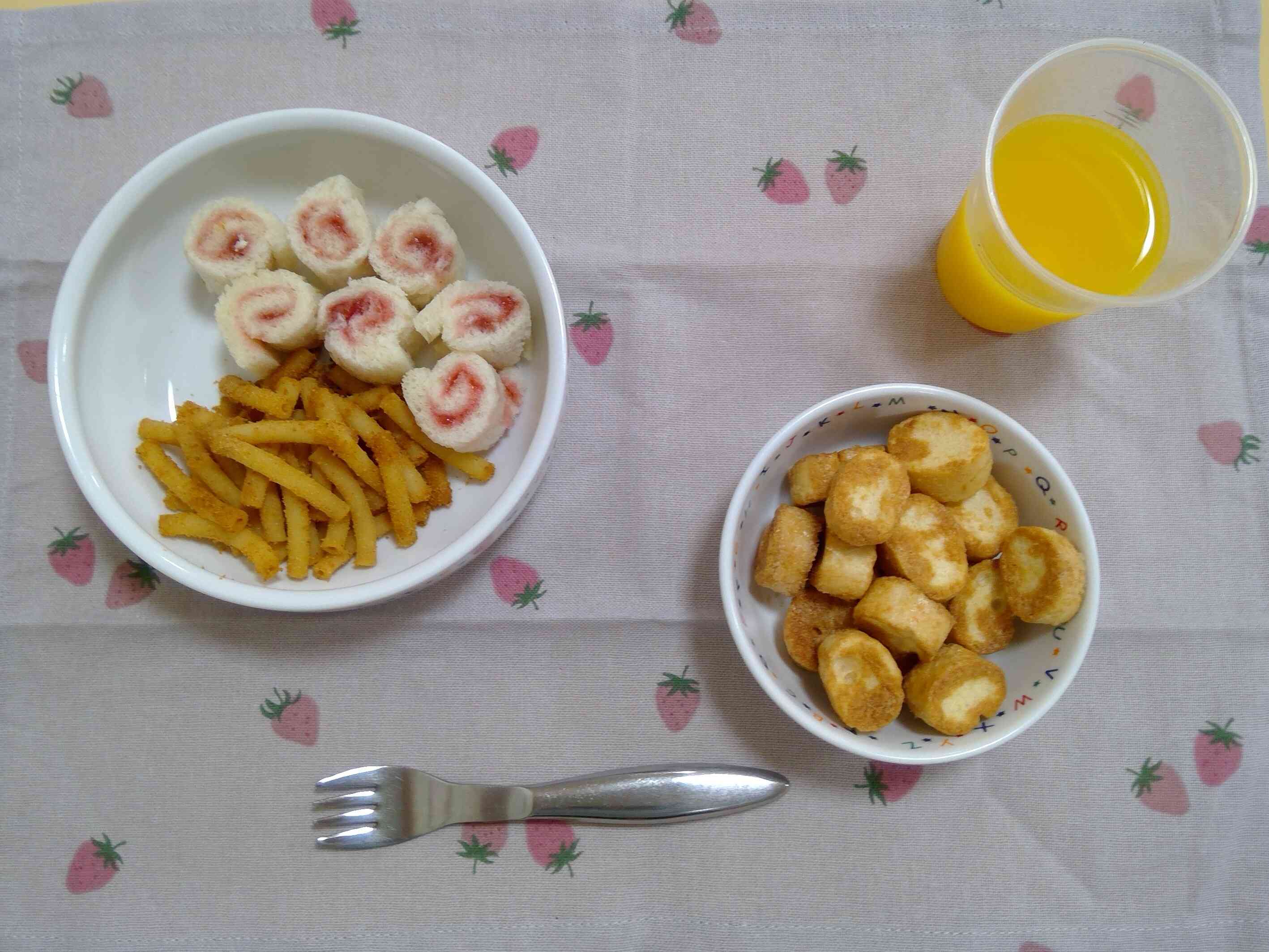スイーツバイキングのメニューです♪