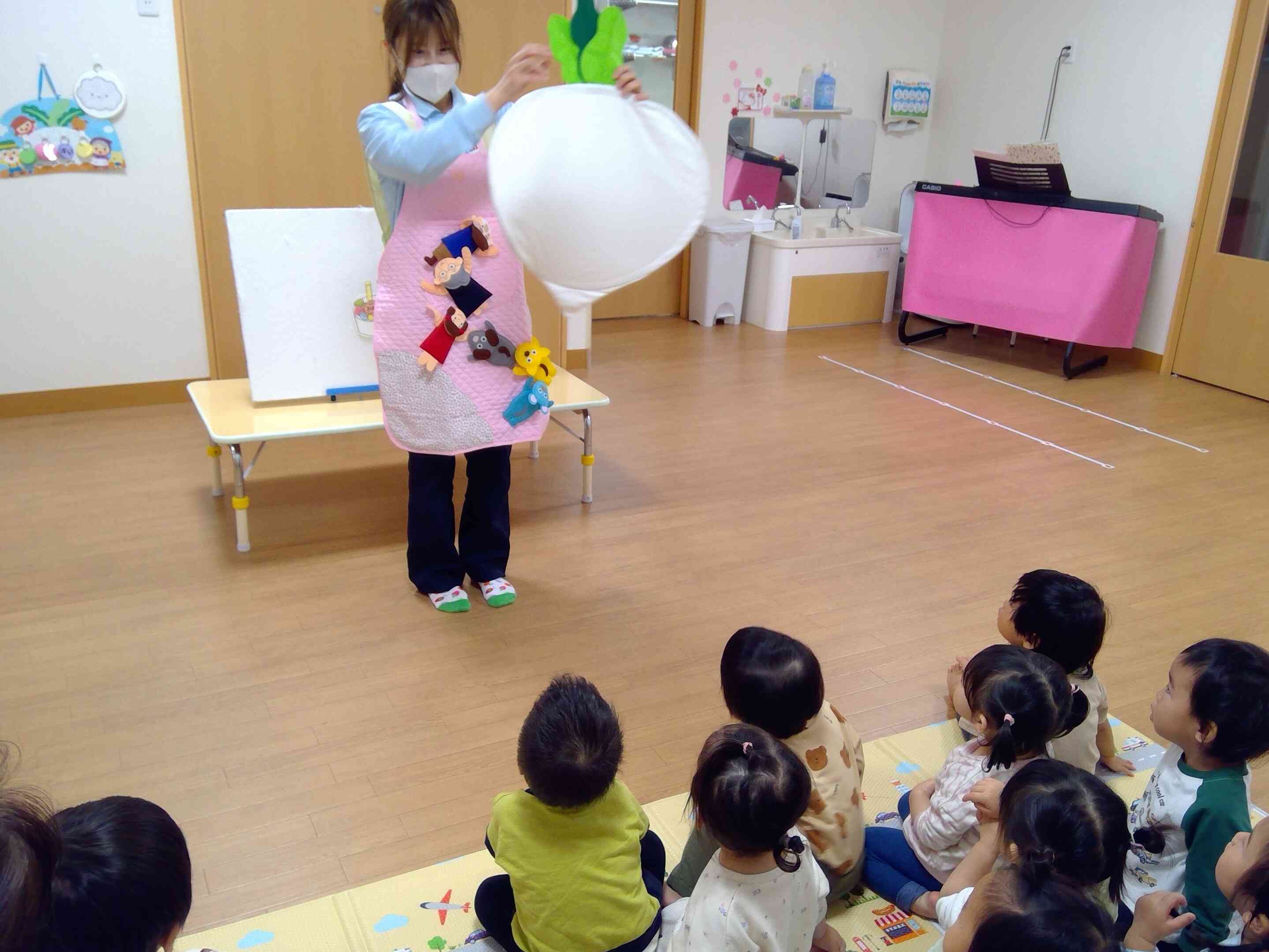 おおきなかぶがぬけて、みんなで大喜びでした～！！