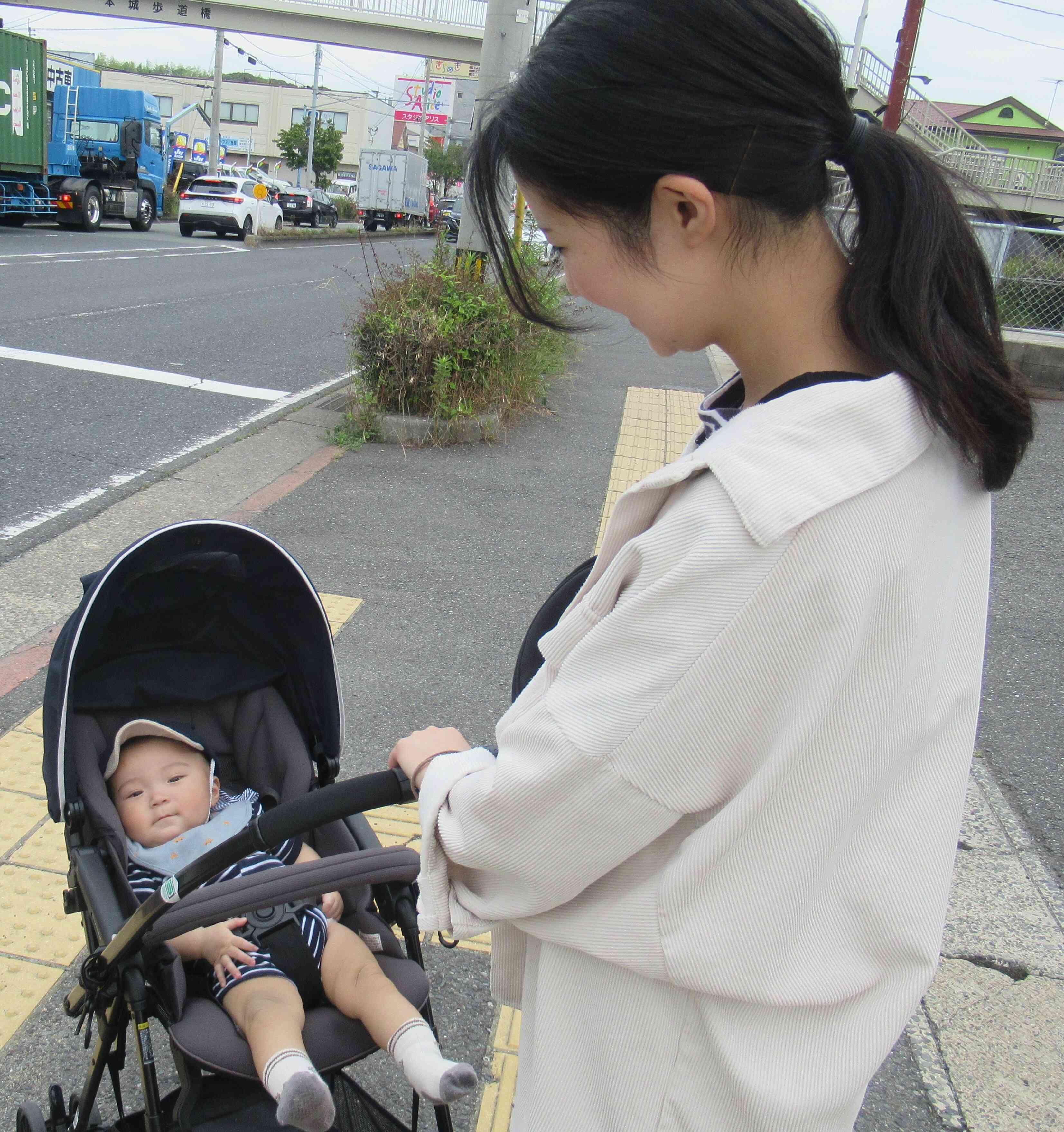 お散歩に、レッツゴー!!