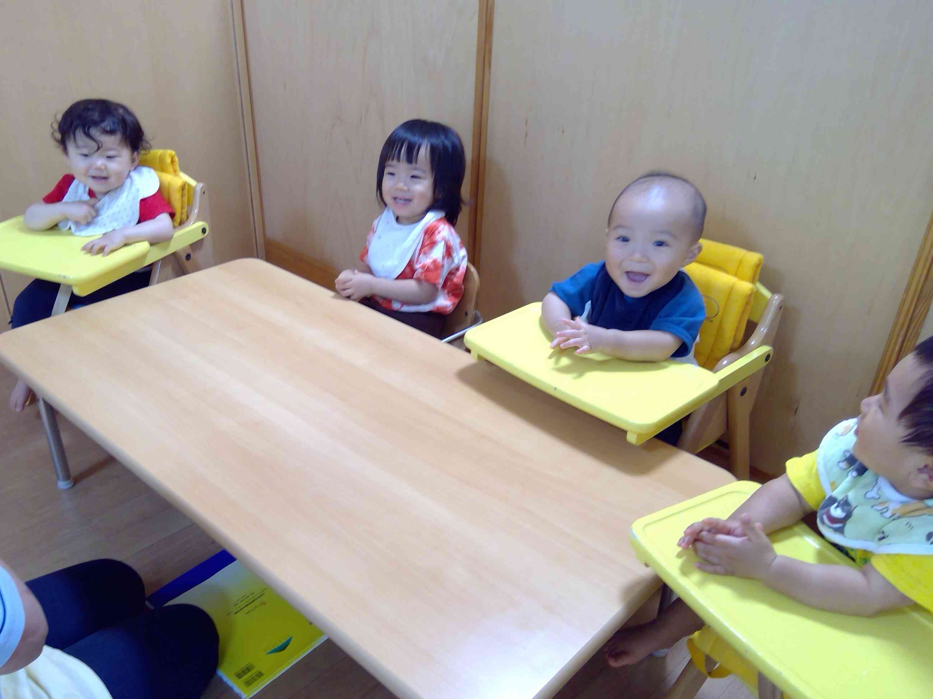 今日の手遊びと歌は、何かな?