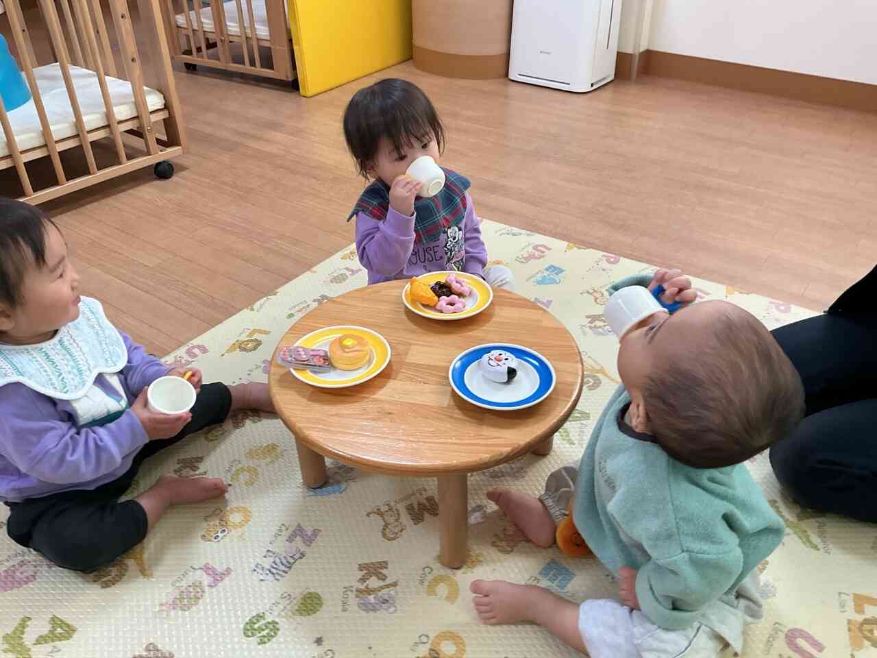 ゴクゴク　ゴックン