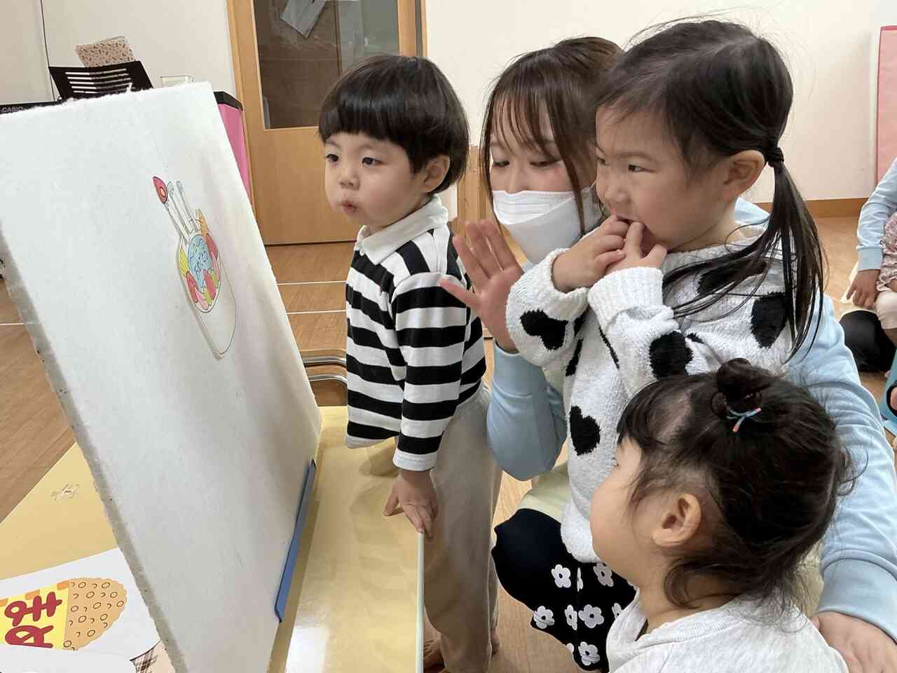 みんなでろうそくの火をふ〜っ!