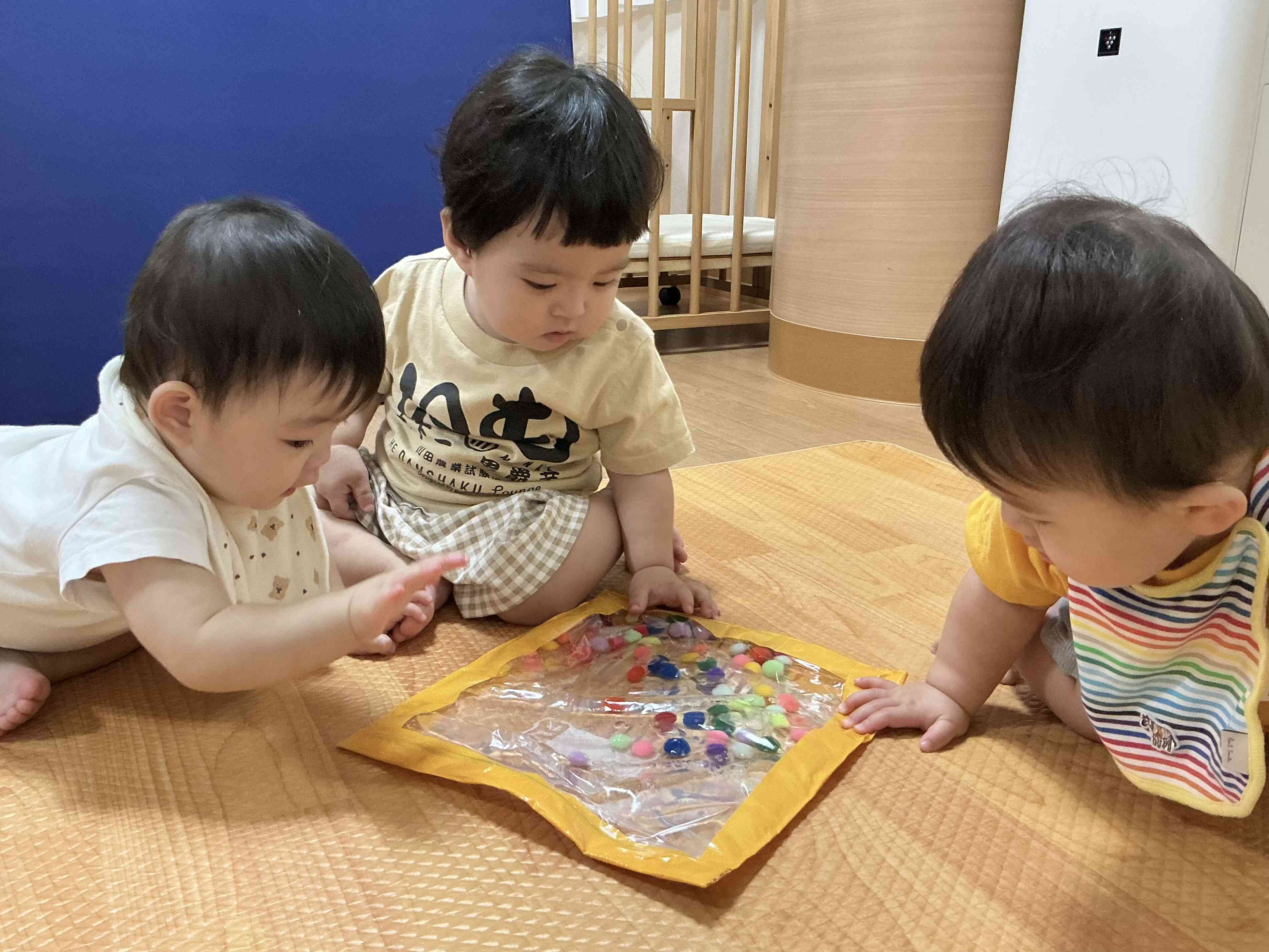 感触遊び☆ひよこ組