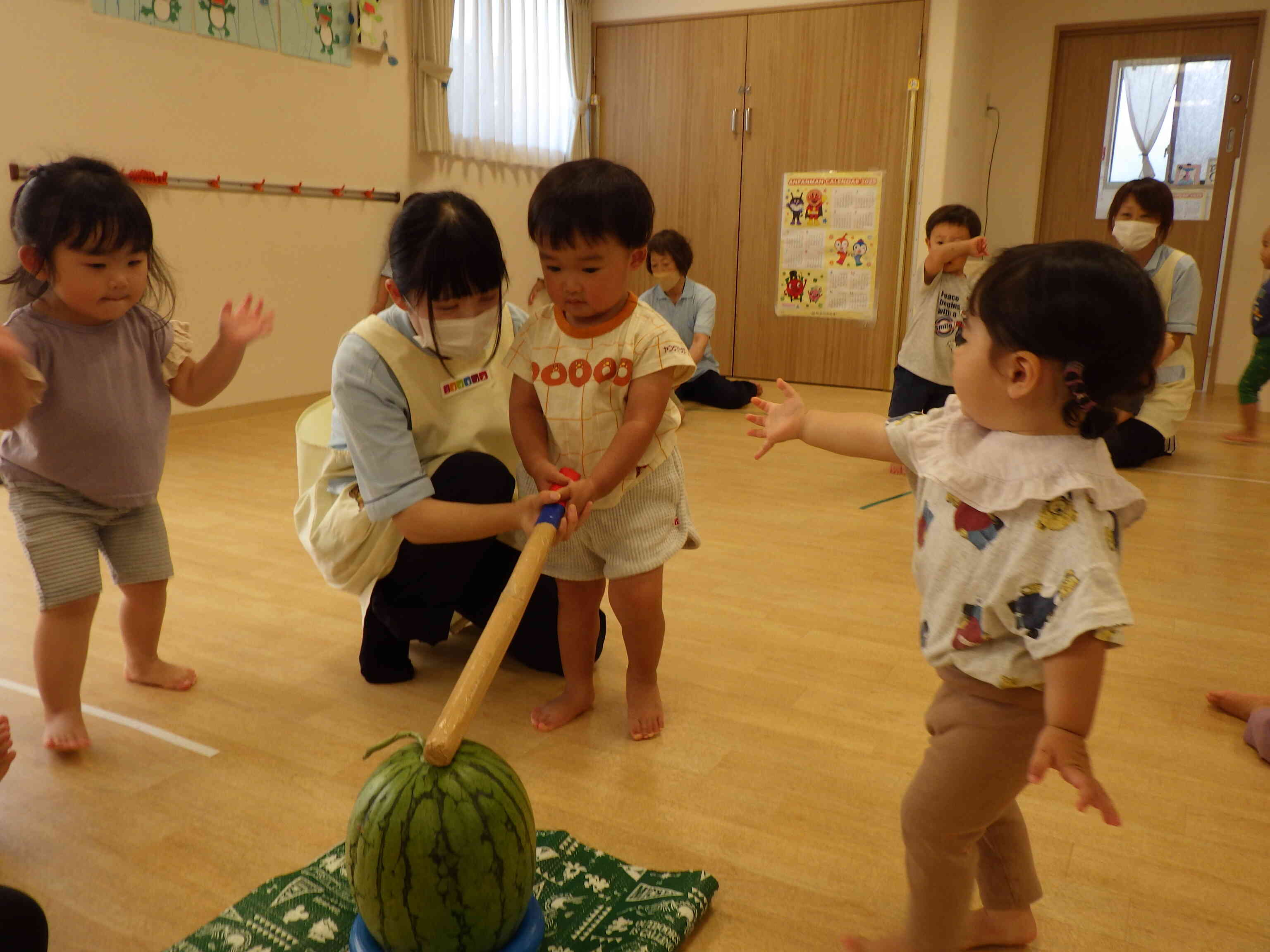 「がんばって～」　＜まかせて！＞