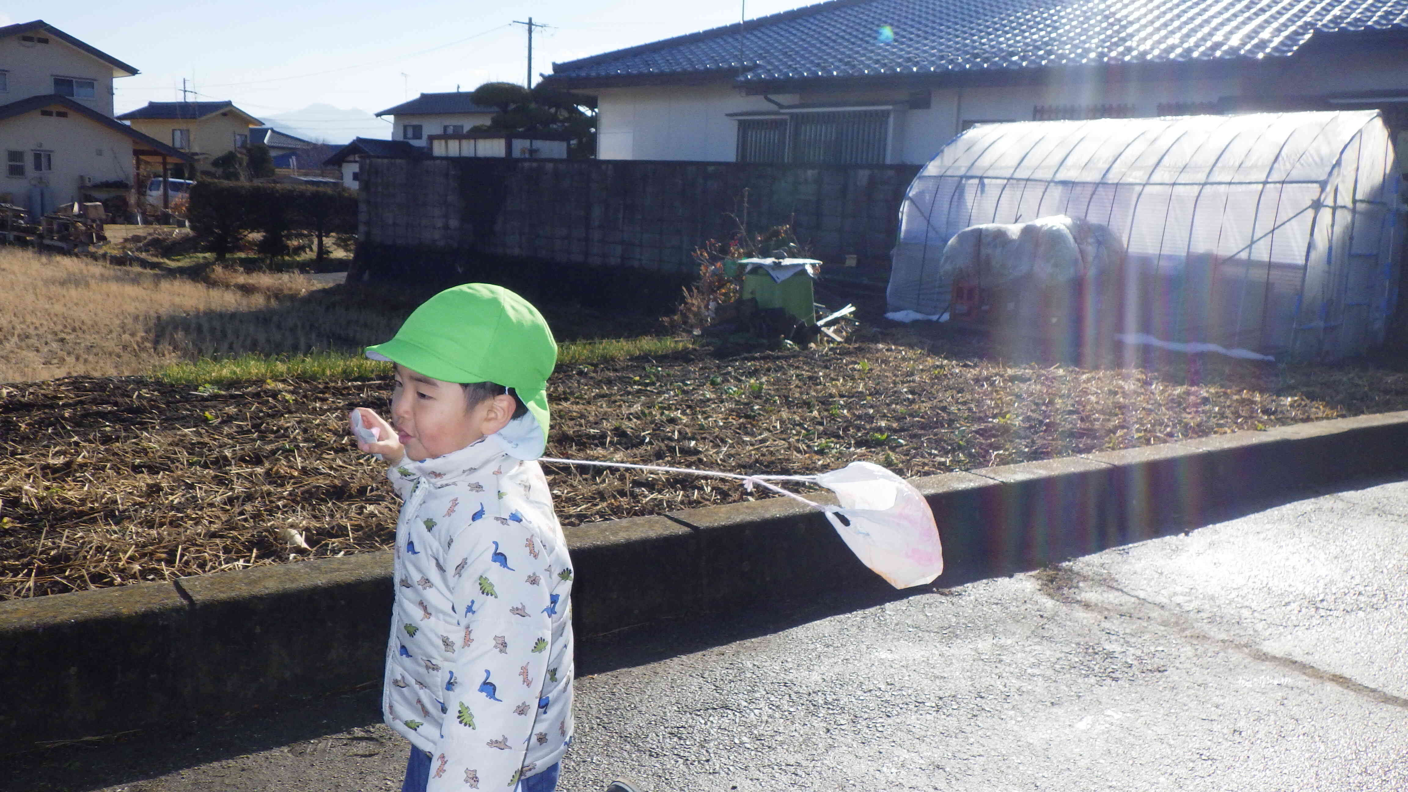 凧凧　あがれ～