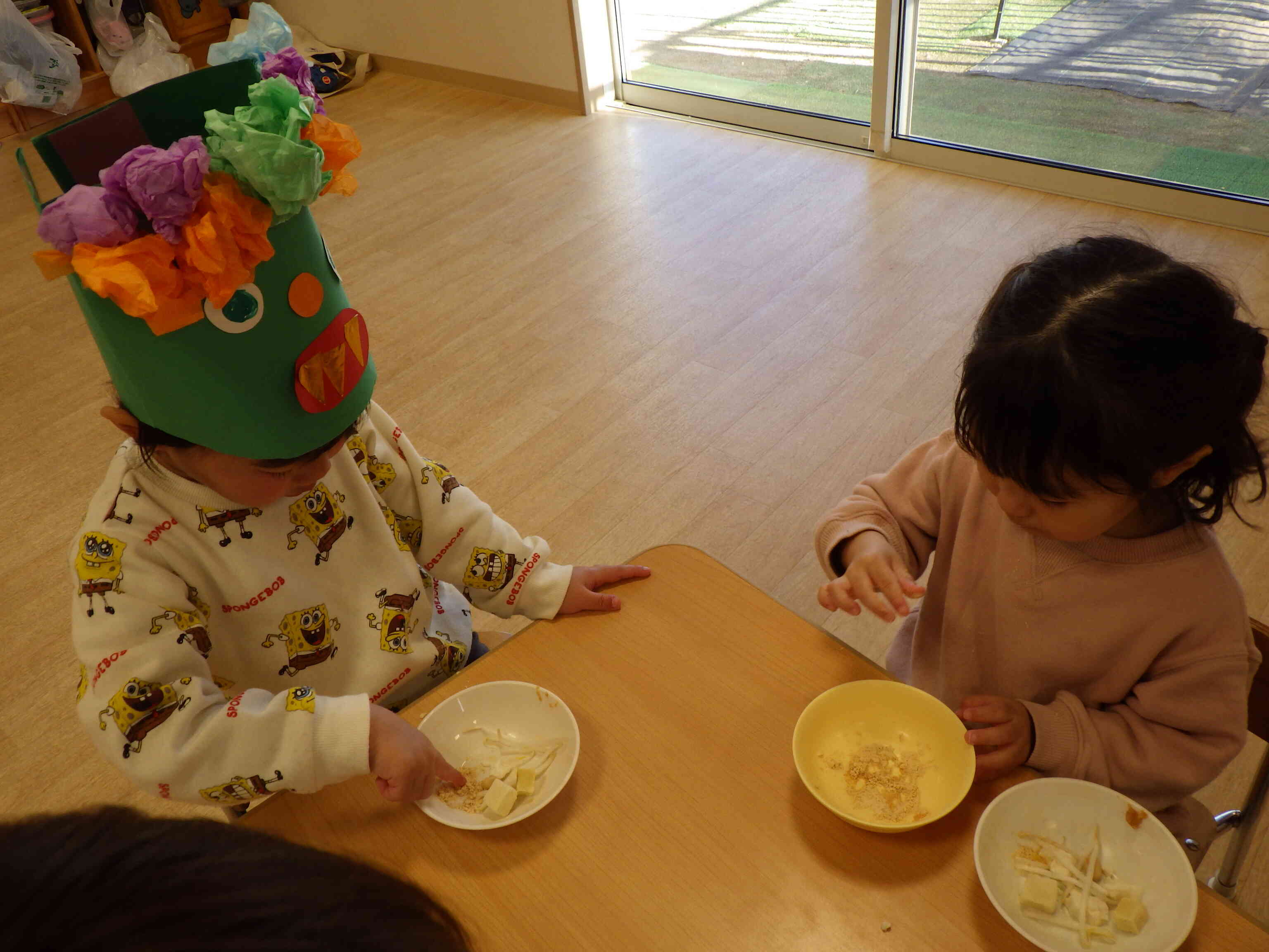 ぼくは、鬼さんになってお豆を触るぞ！