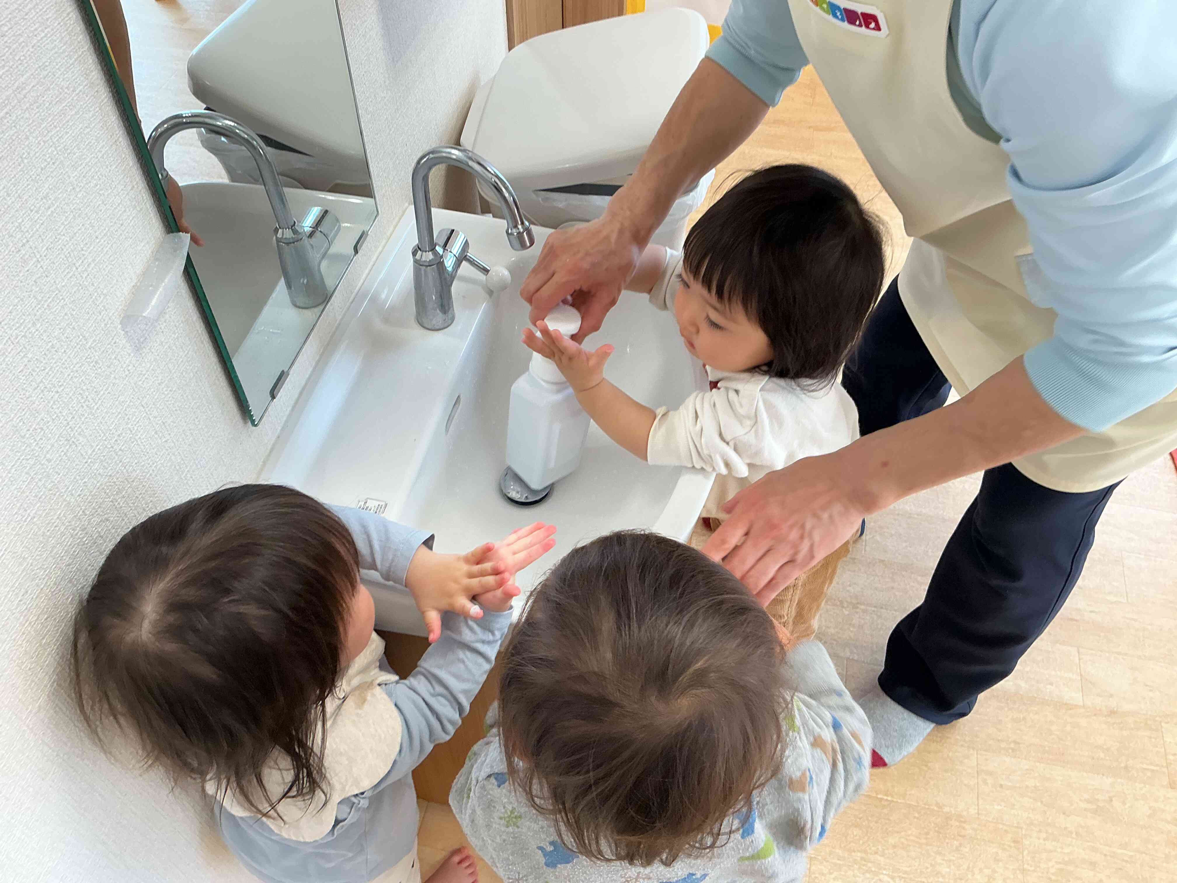 おやつ前の朝の風景①