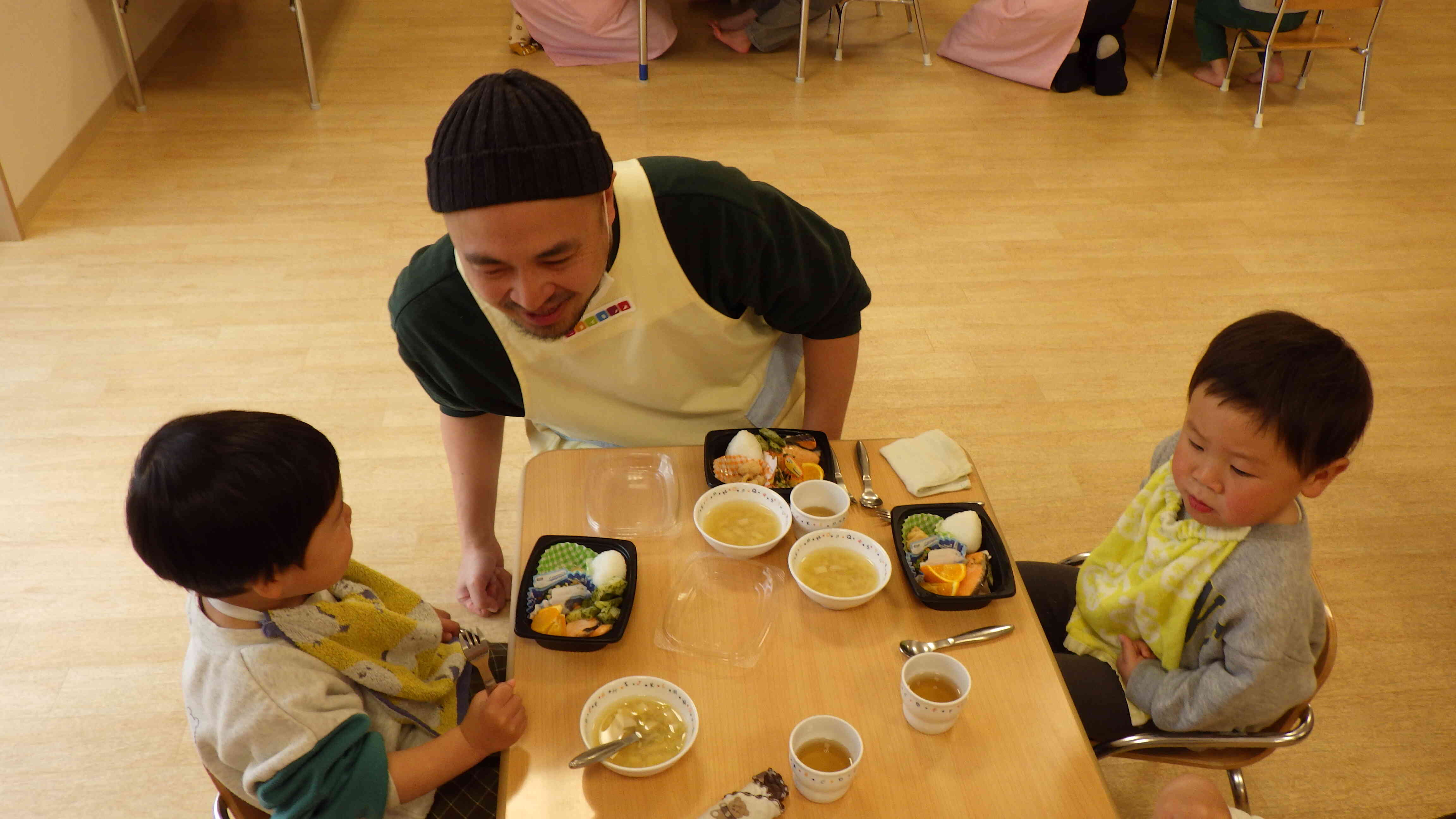 給食はお弁当！