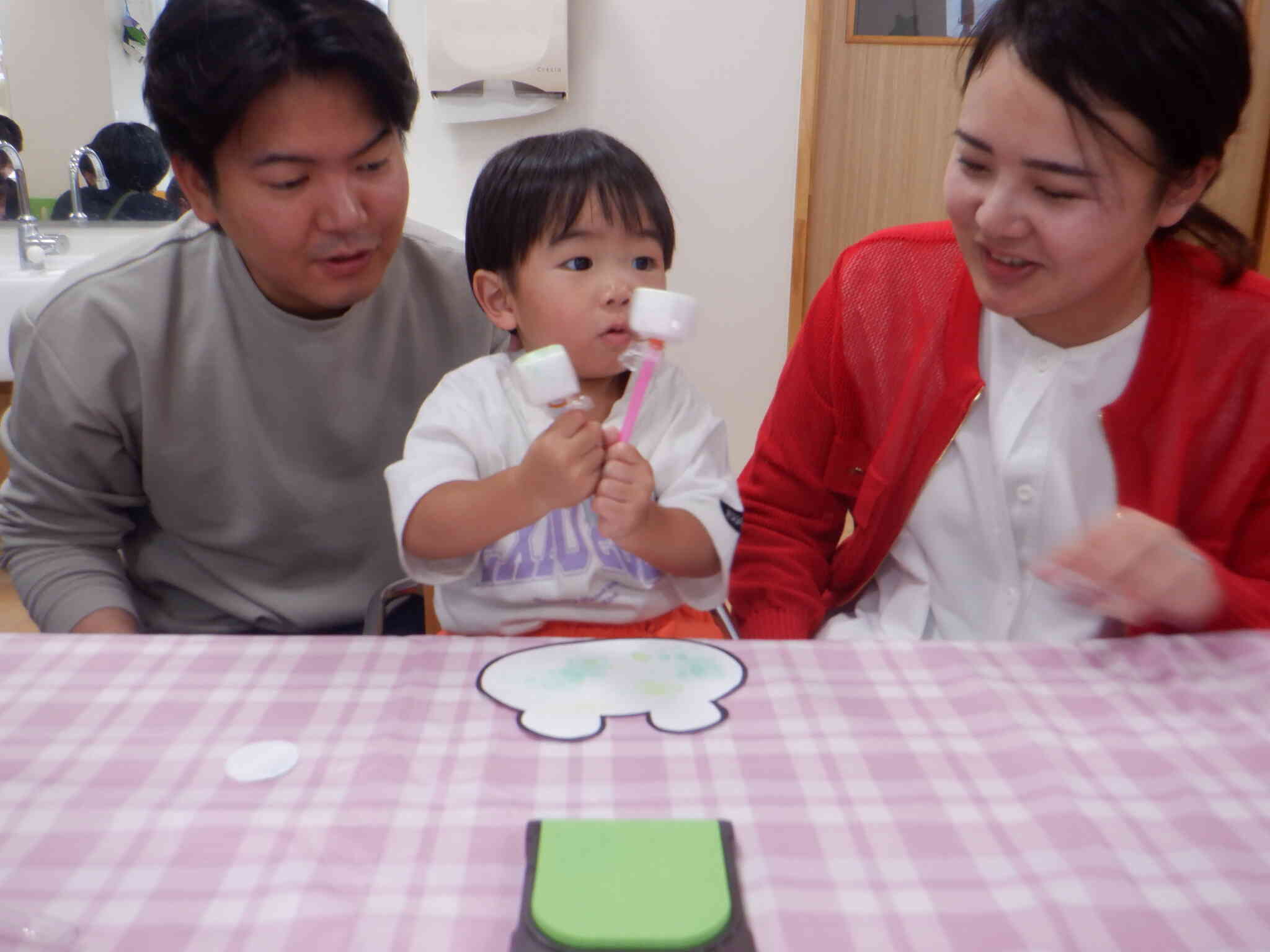 ぺたぺた楽しいね