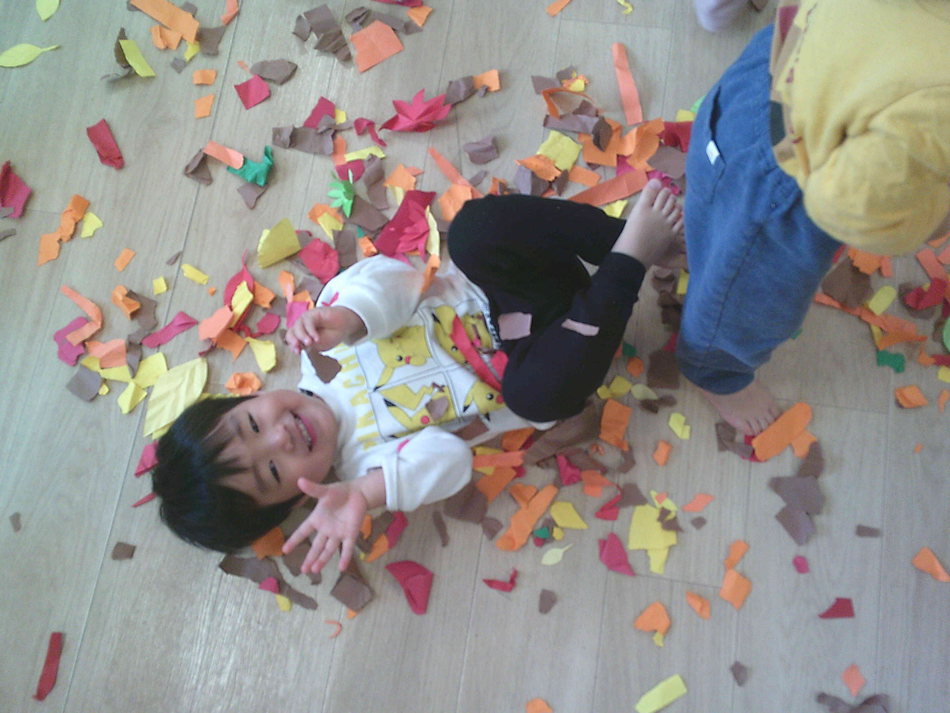 みんなで作った落ち葉がいっぱい！