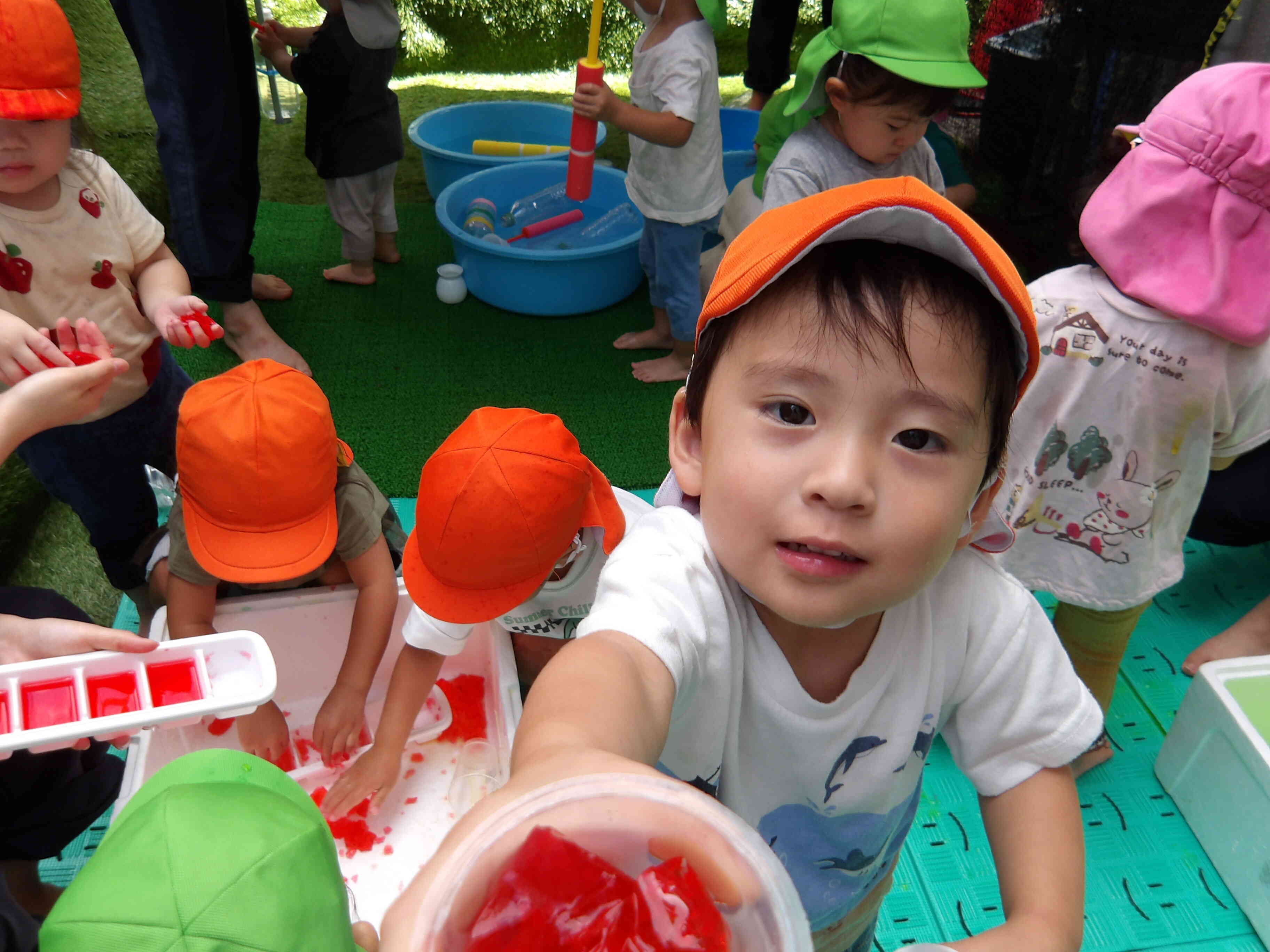 1・2歳児さんの感触あそび