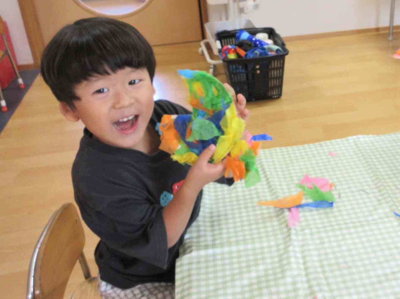 「見てみて！可愛いお魚だよ！」