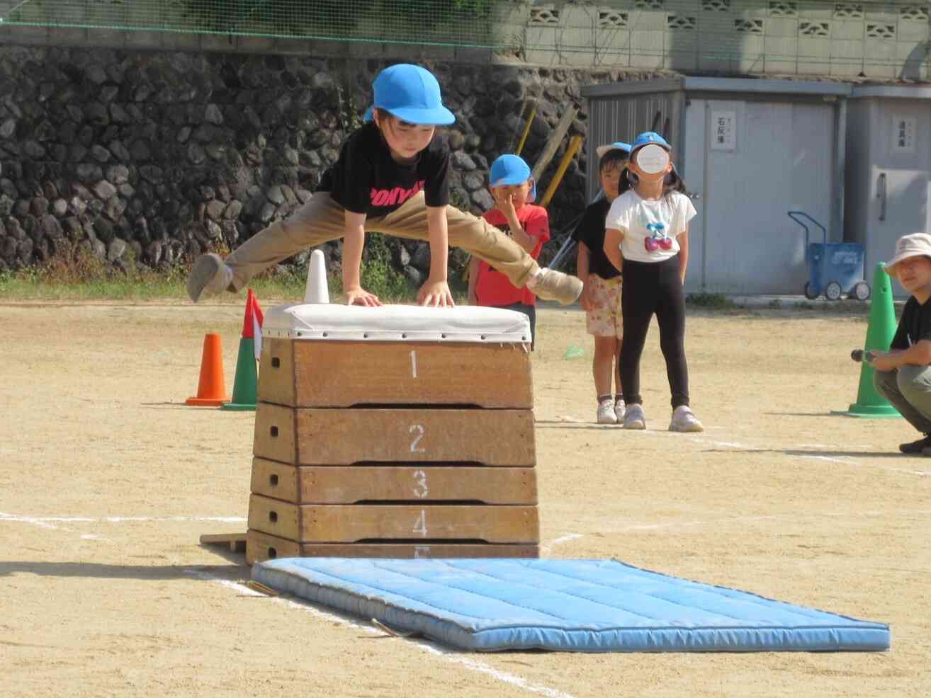 跳び箱５段、成功！