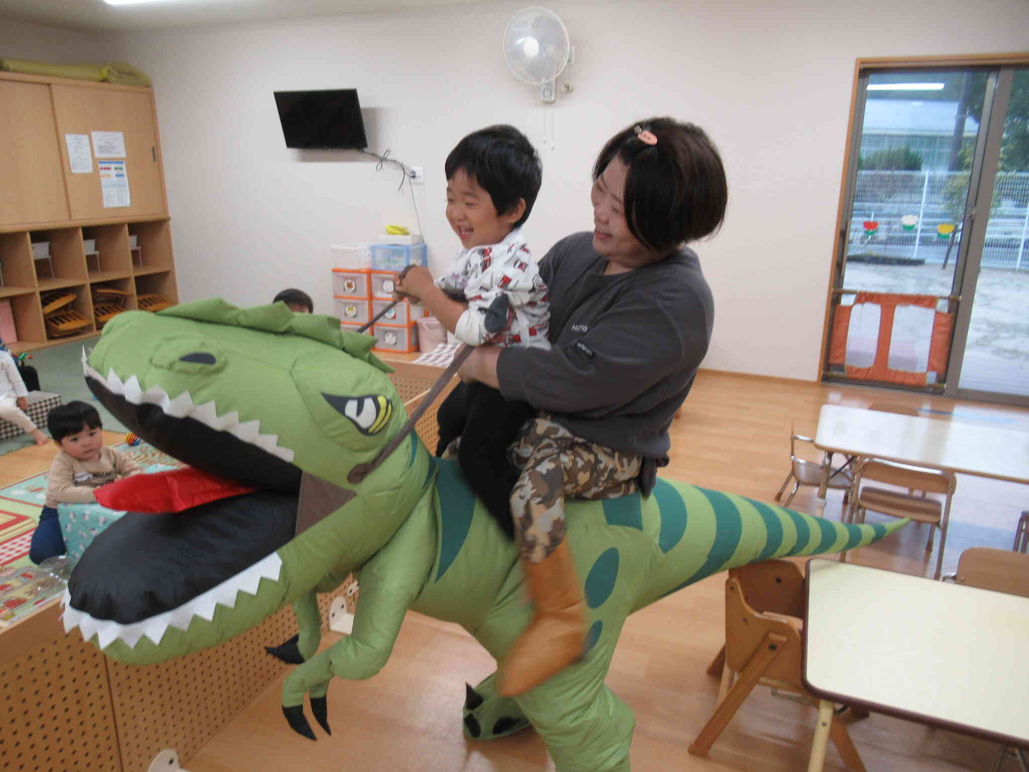 ティラノサウルスさんも来てくれました！