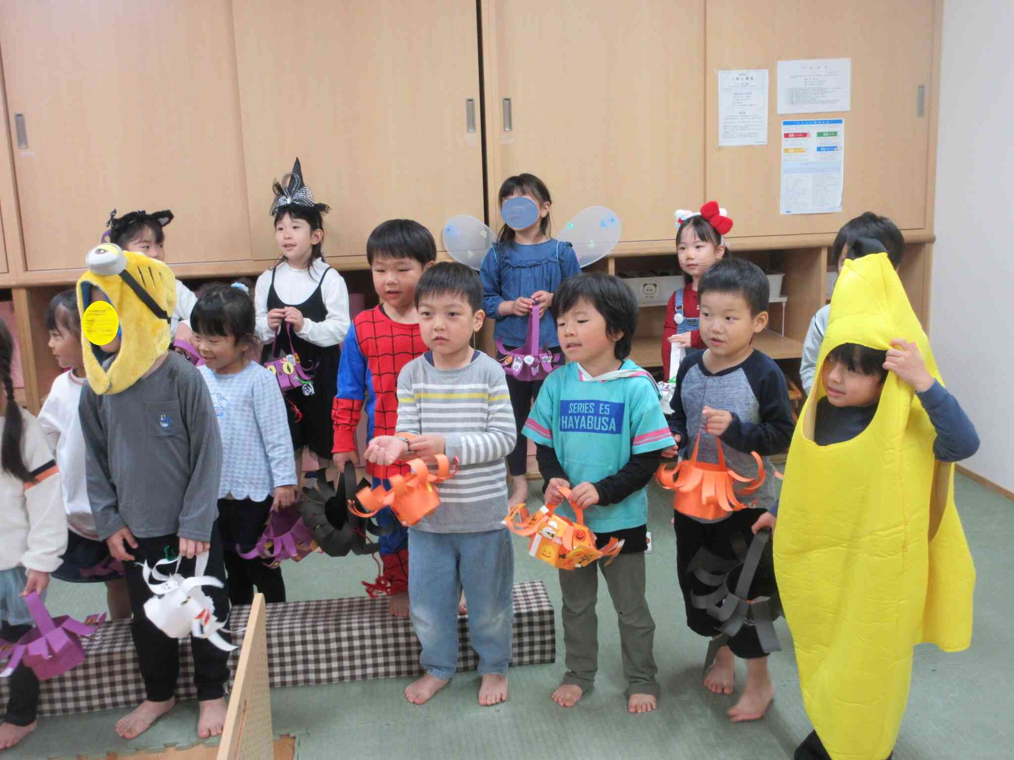 お菓子をくれないと・・・