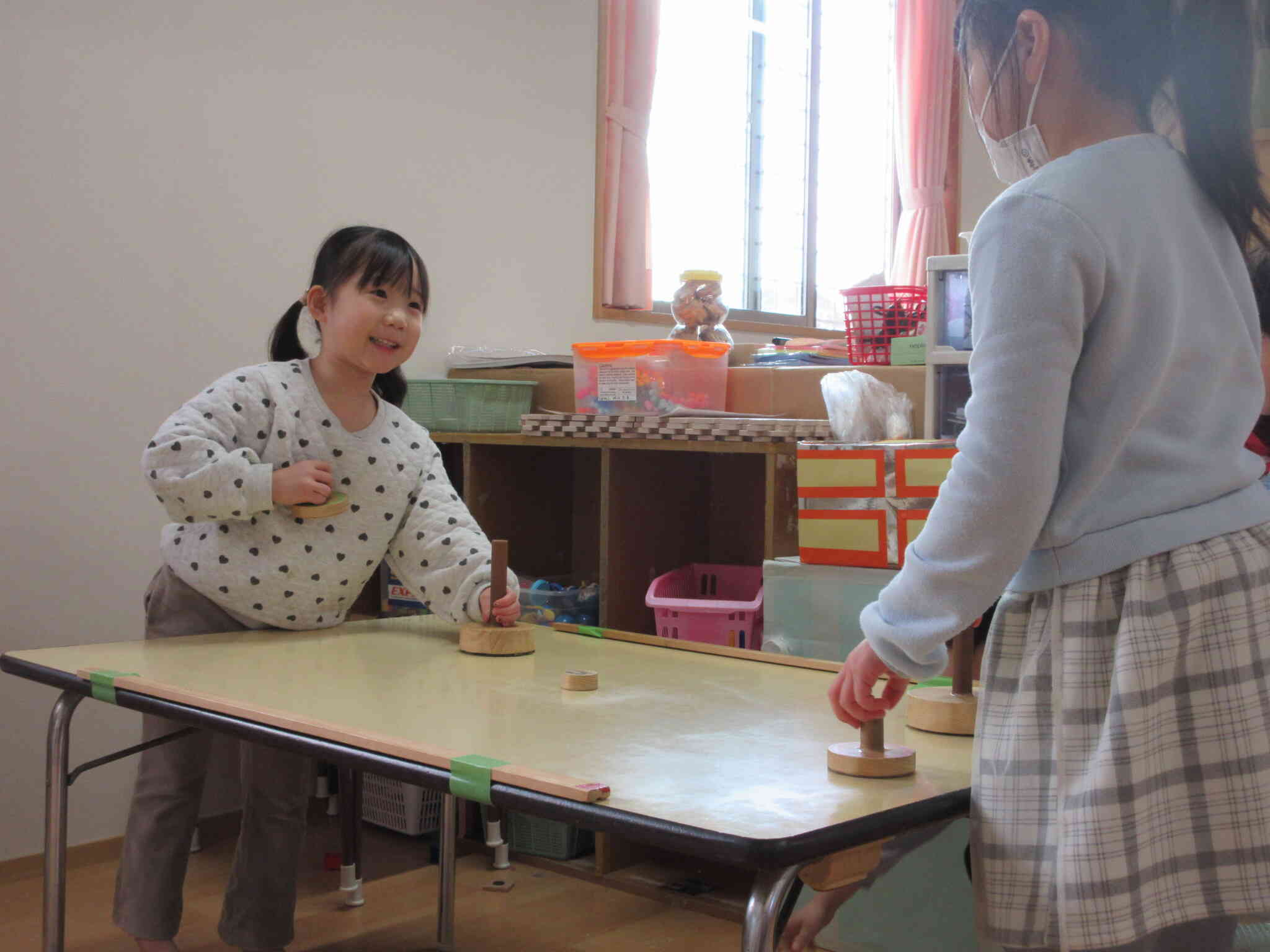 おもいっきり木のおもちゃで遊ぼう(くま組・ぱんだ組・きりん組)