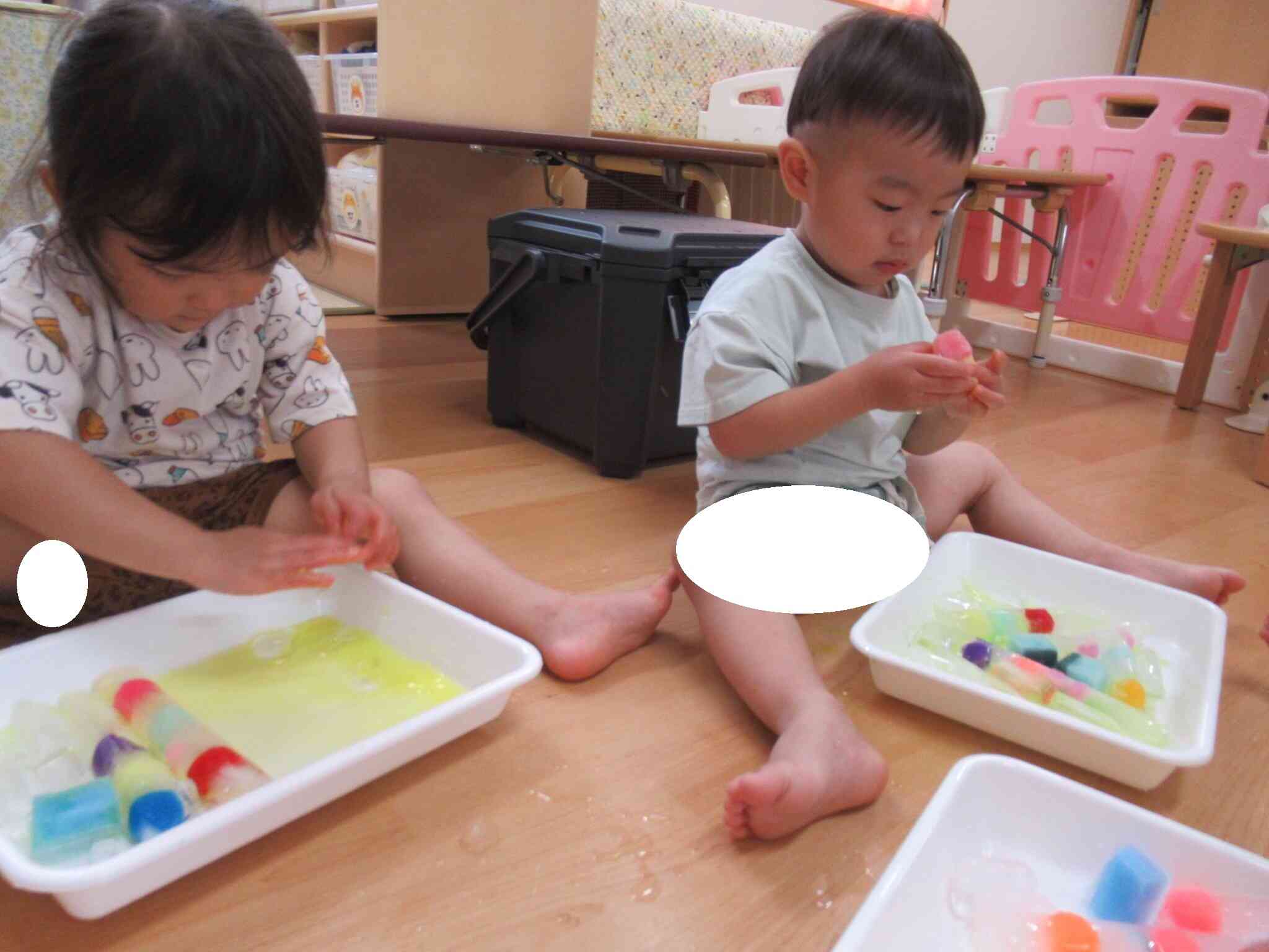 夢中になって遊んだら、手が冷たくなってきた!