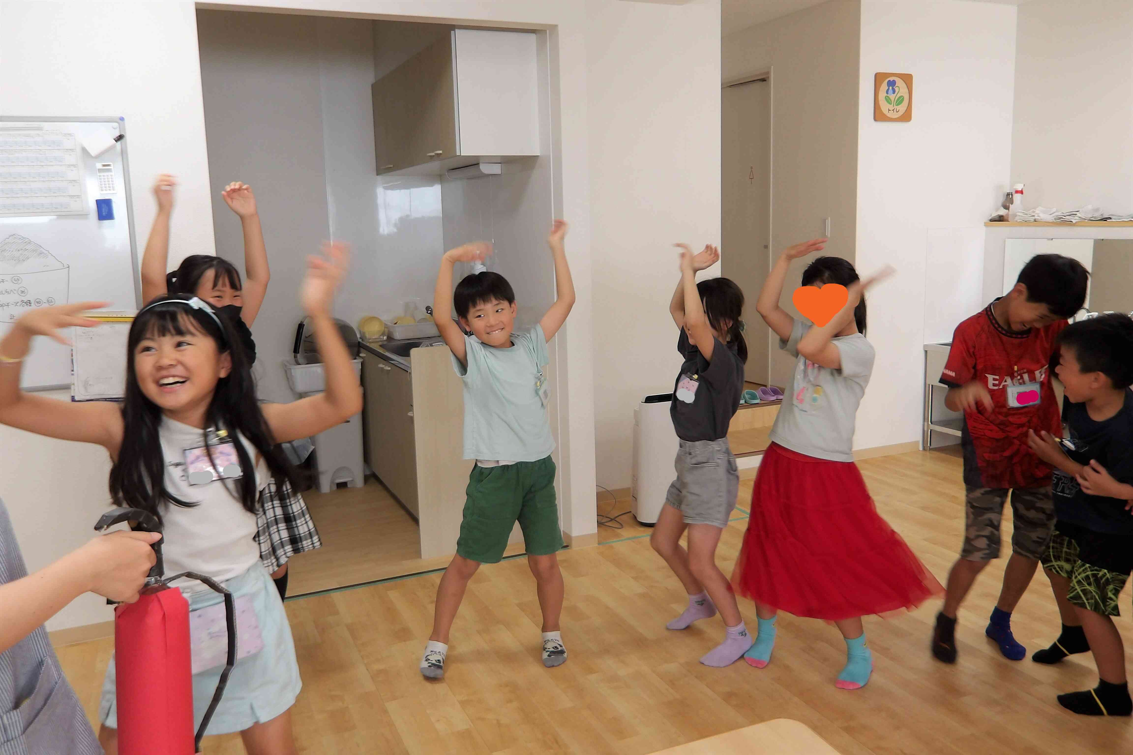 火の役、張り切って踊って(燃えて？)います