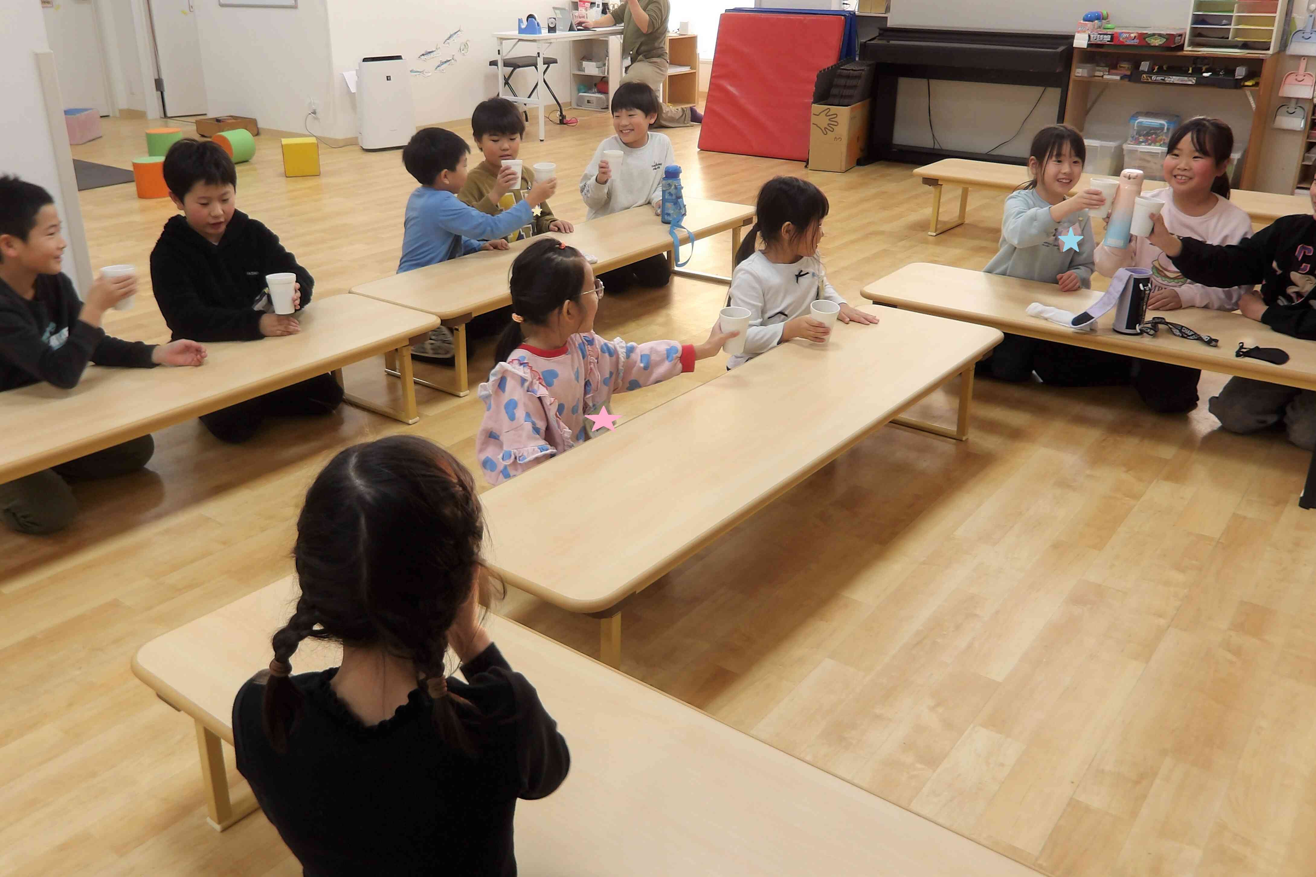 パーティー恒例の、カンパーイ♪