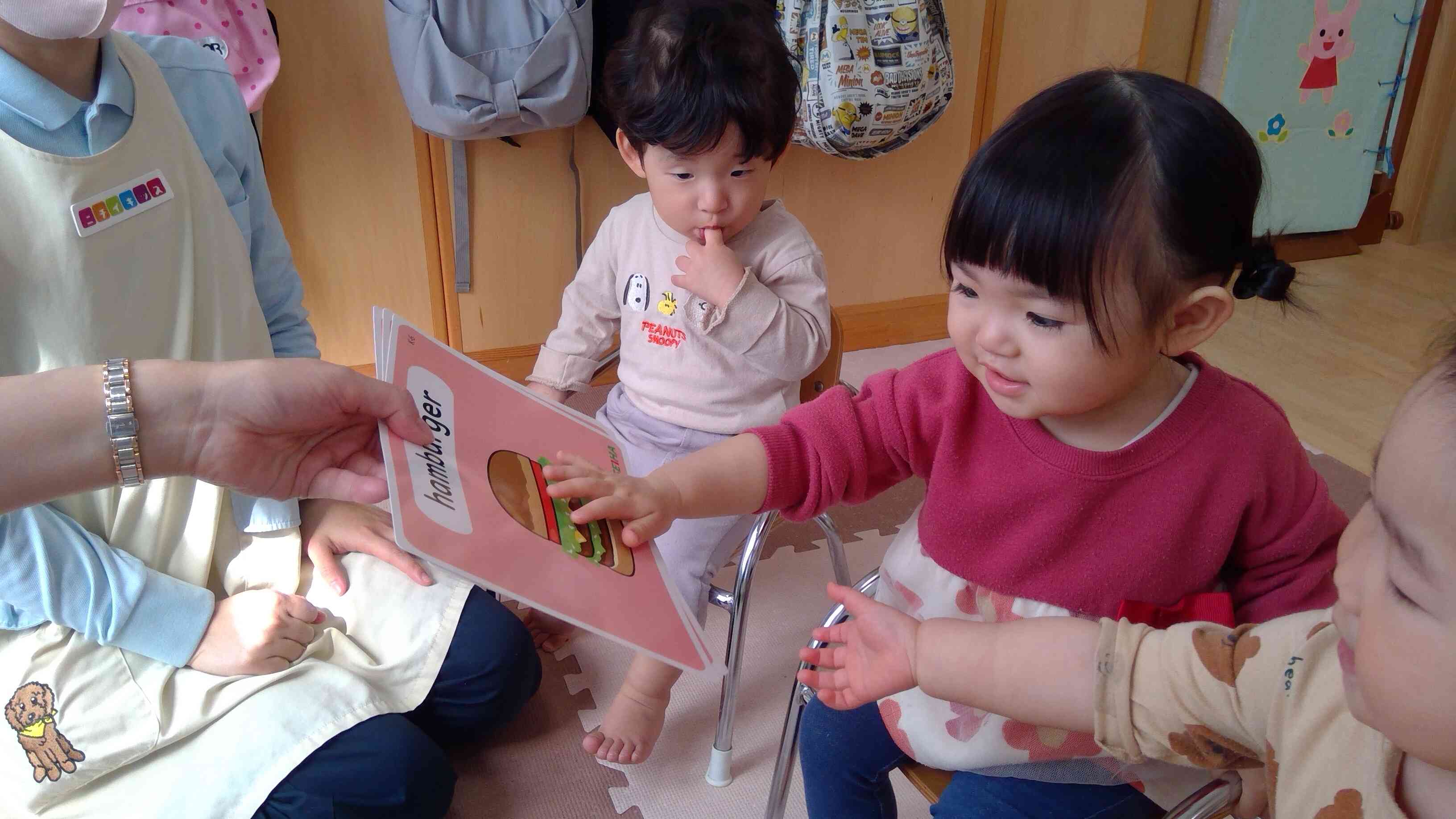 この日も楽しそうにレッスンを受けている０歳児クラスです