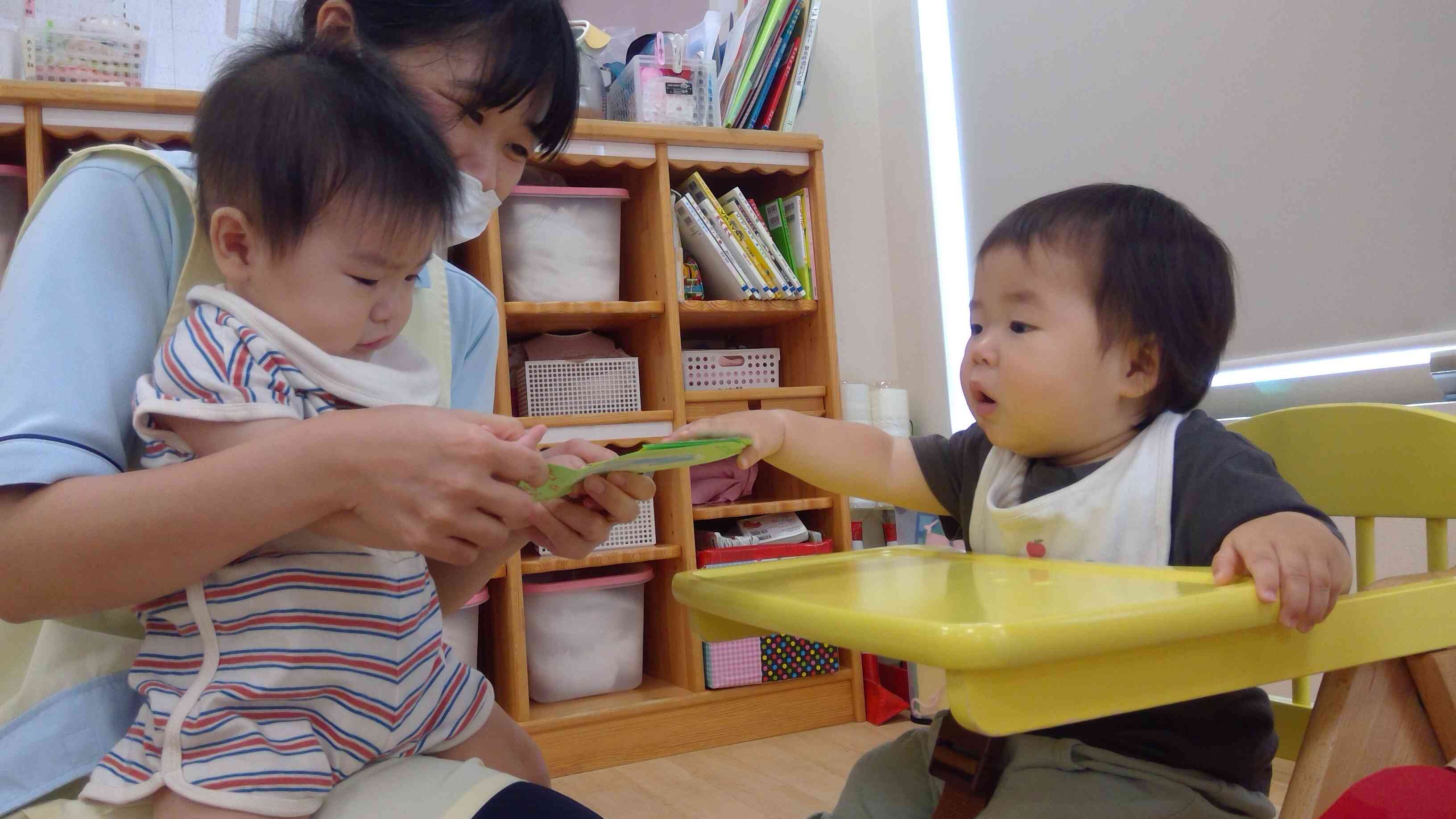 お誕生日カードを「どうぞ」