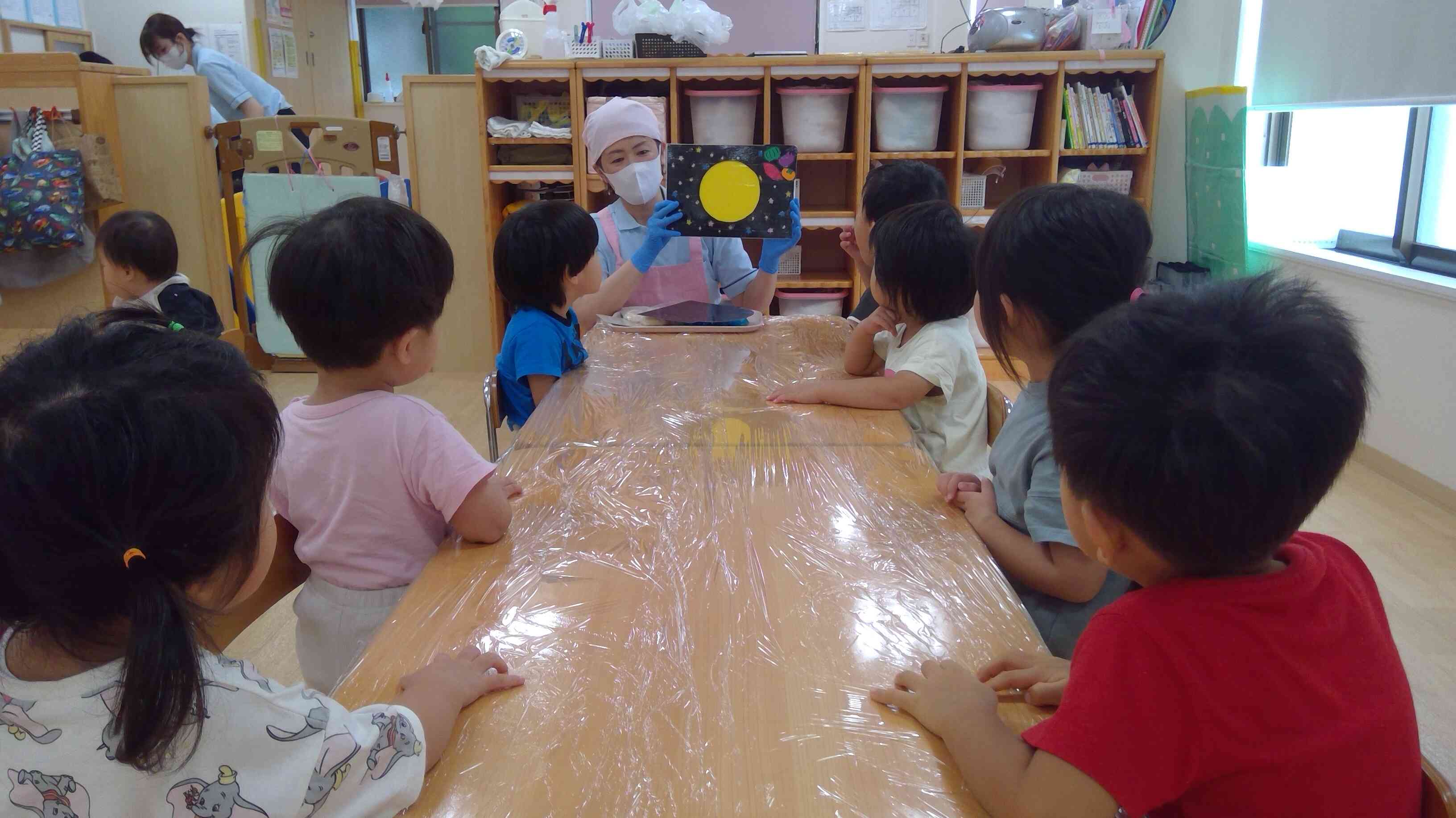 午後のおやつの前に食育「お月見団子」作り