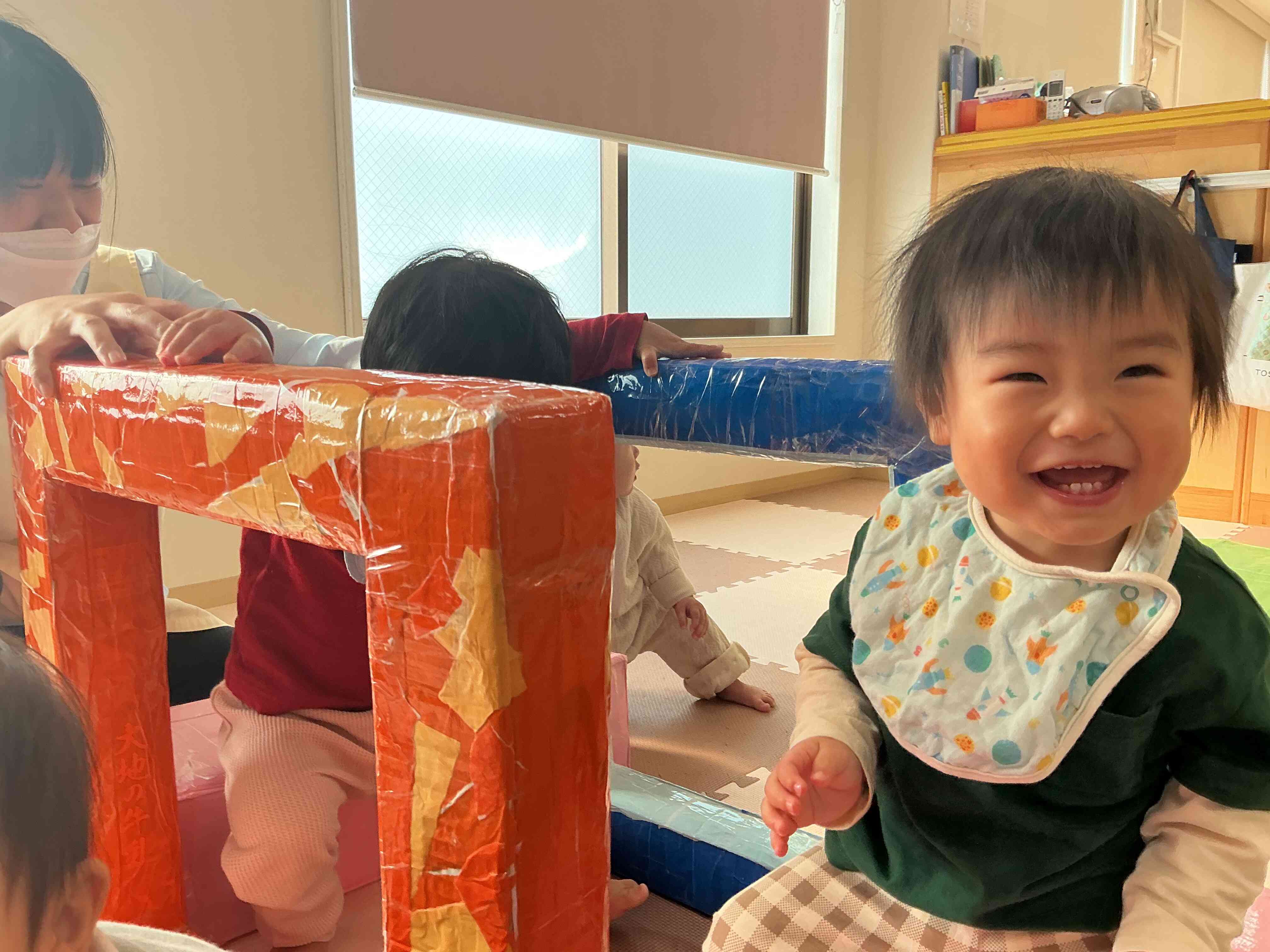 運動遊び　０歳児クラス